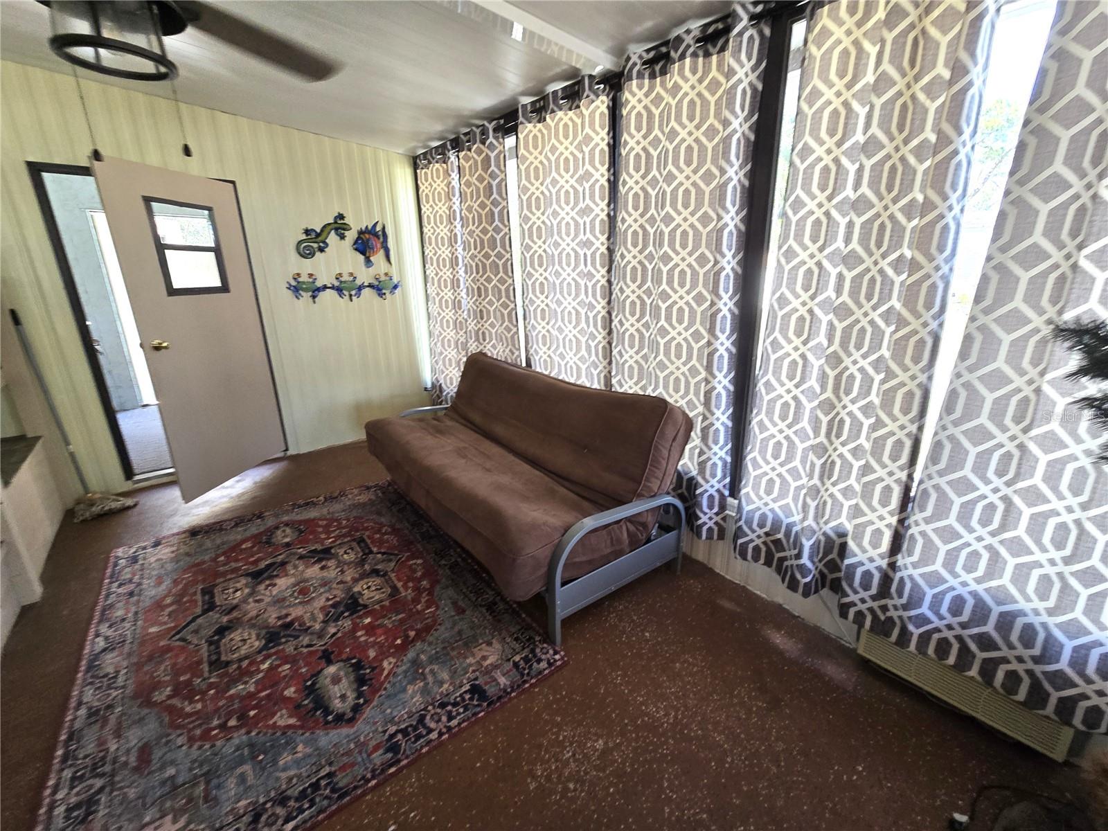 Image 26 of 58 For 7139 Alamanda Boulevard W