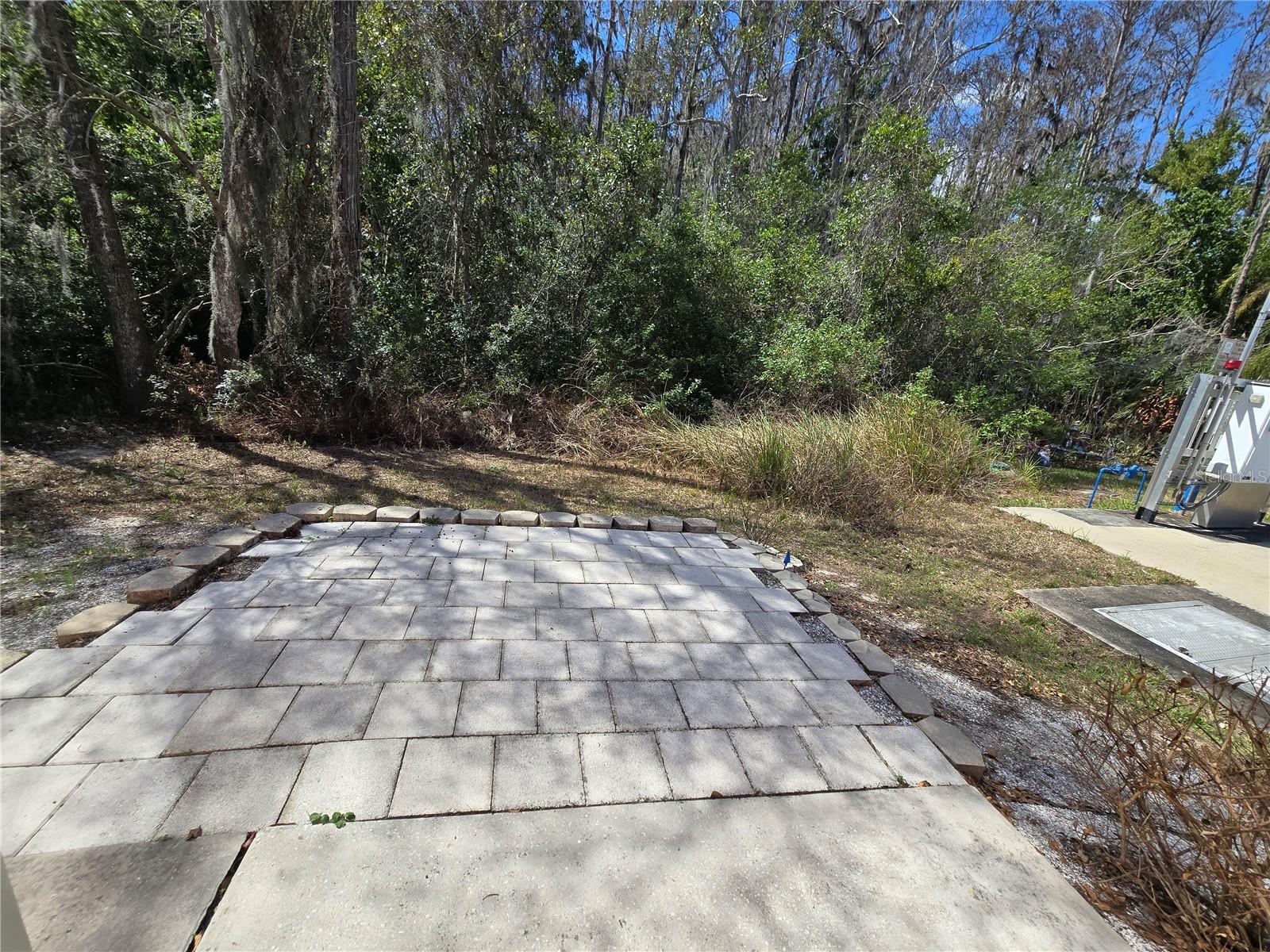 Image 31 of 58 For 7139 Alamanda Boulevard W