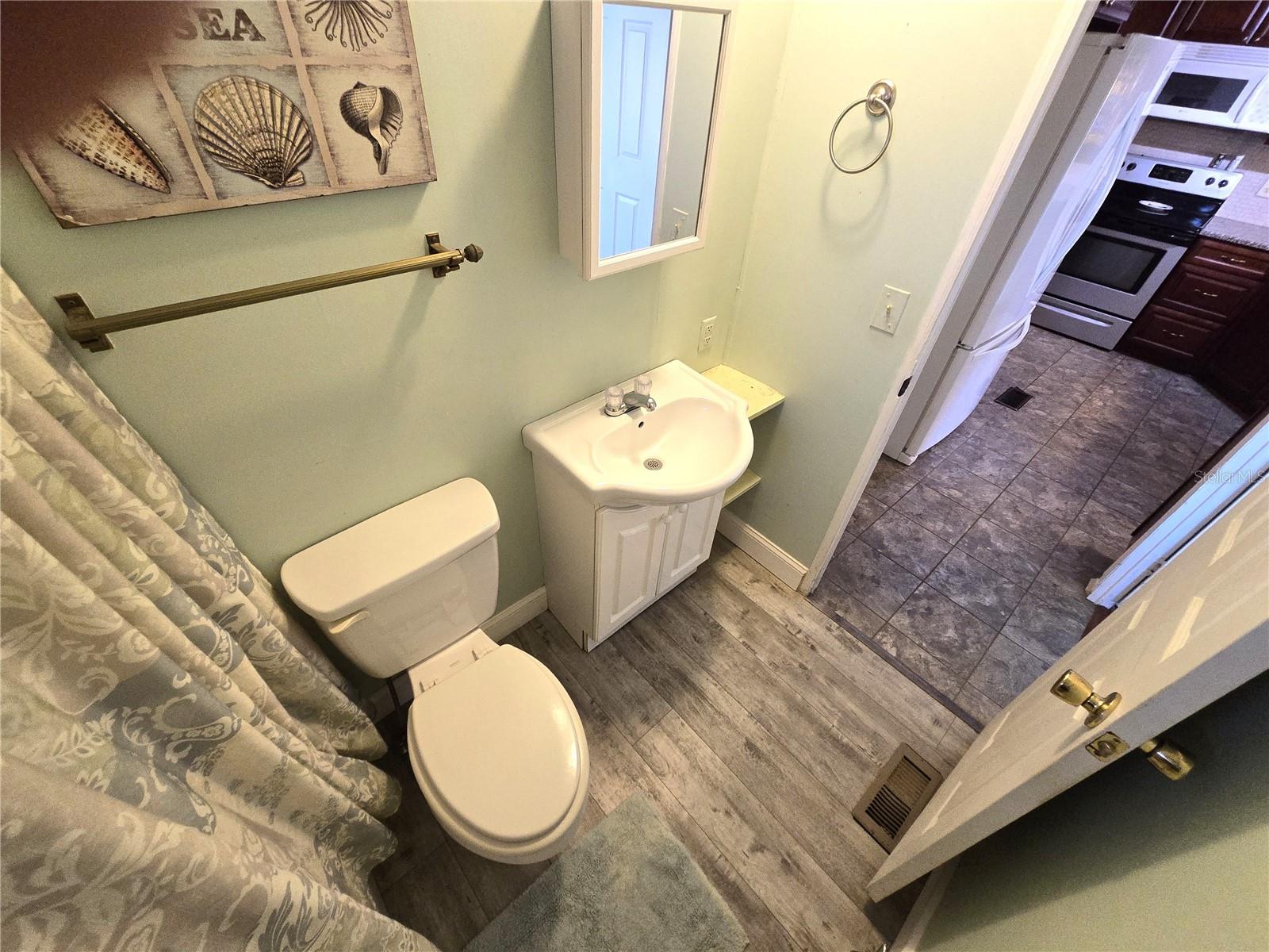 Image 41 of 58 For 7139 Alamanda Boulevard W