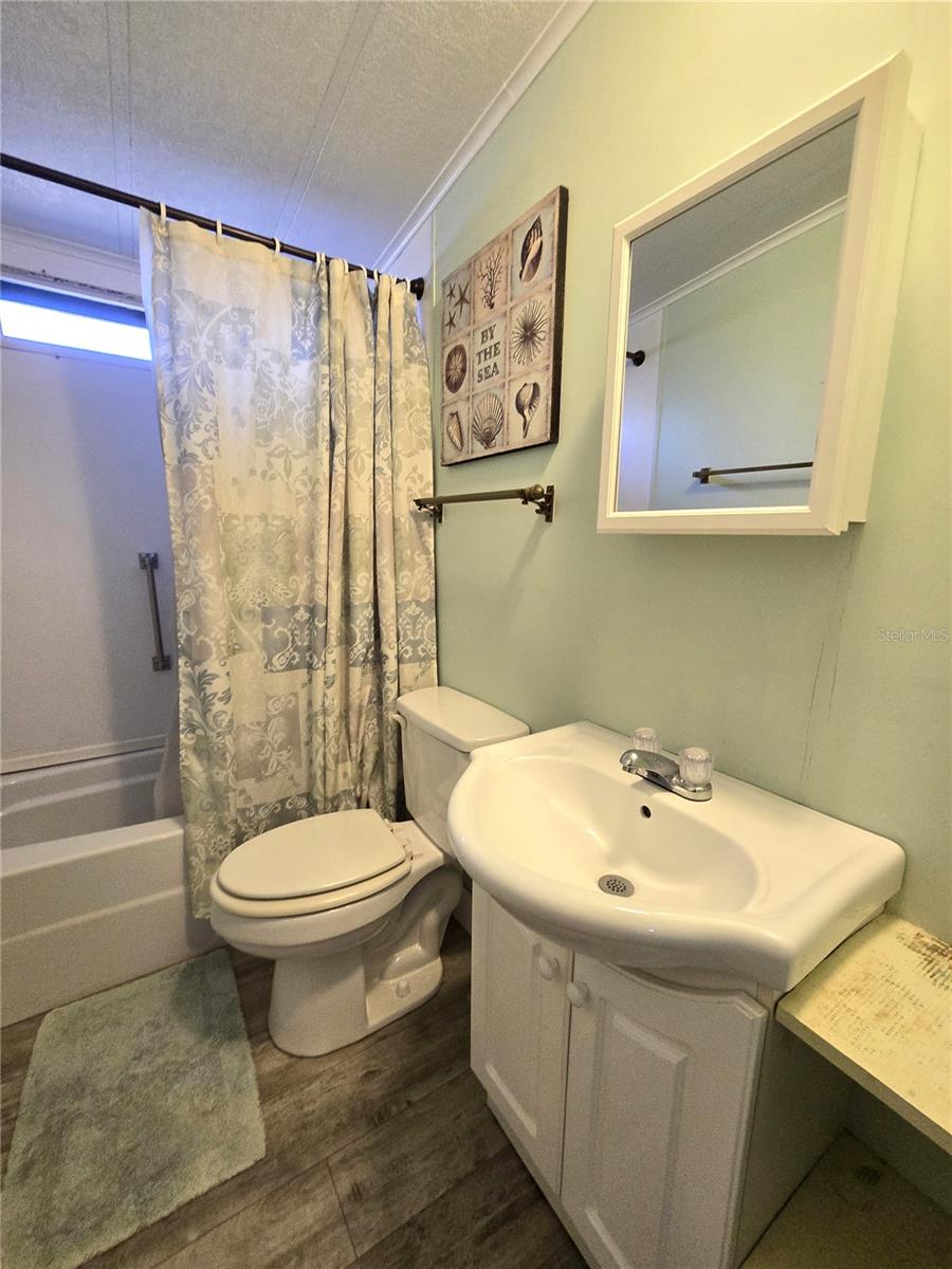 Image 42 of 58 For 7139 Alamanda Boulevard W