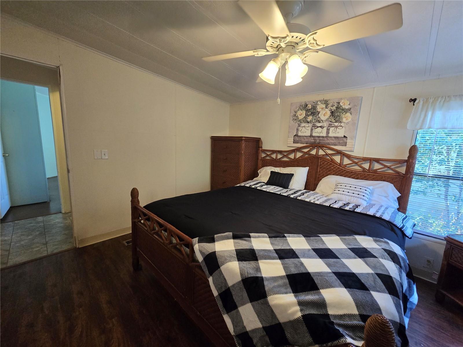 Image 44 of 58 For 7139 Alamanda Boulevard W