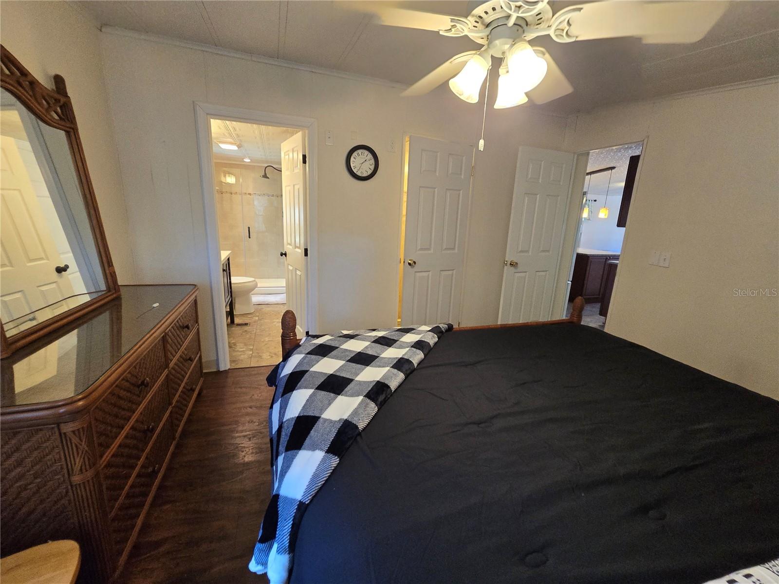 Image 45 of 58 For 7139 Alamanda Boulevard W