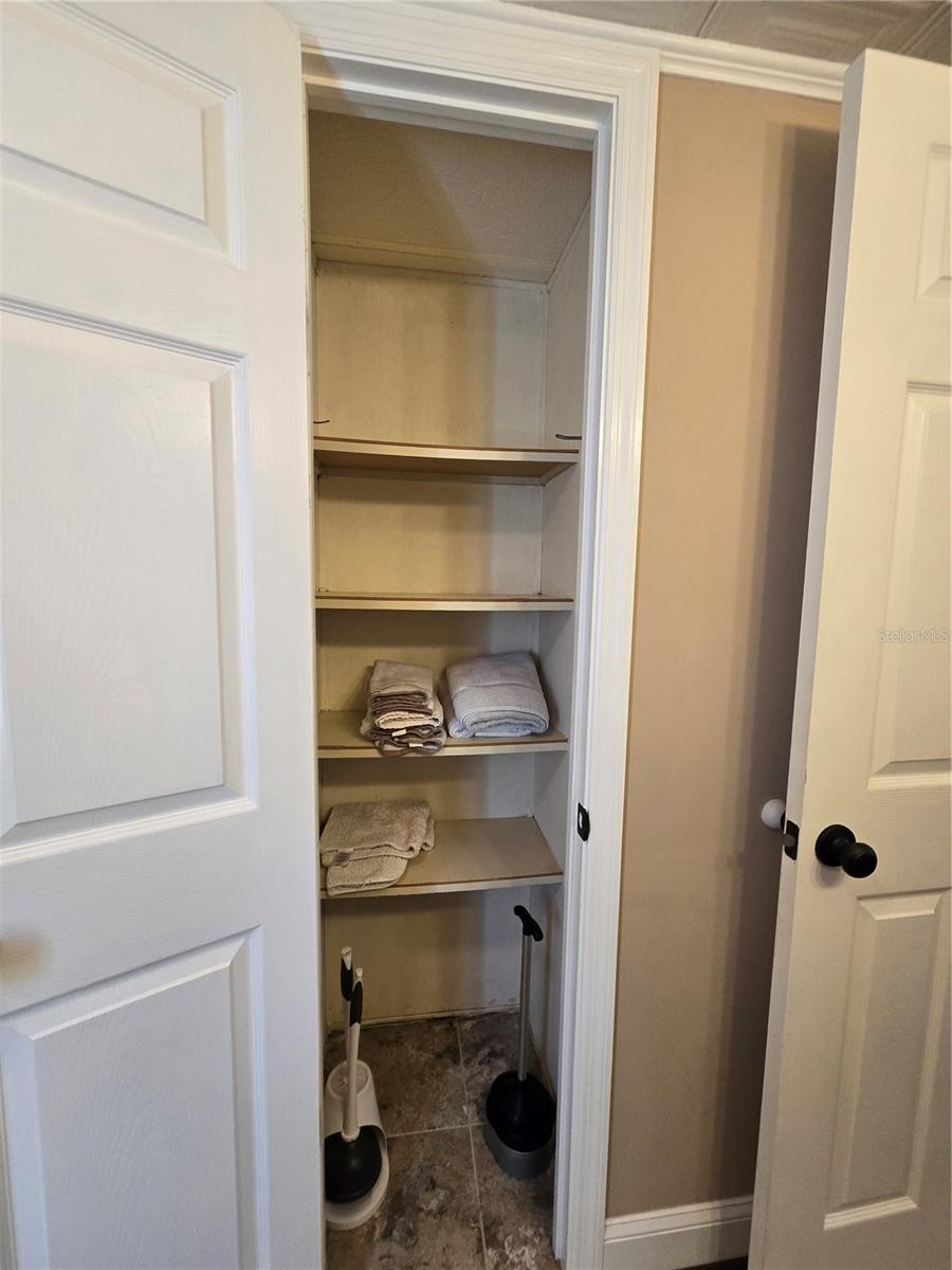 Image 49 of 58 For 7139 Alamanda Boulevard W