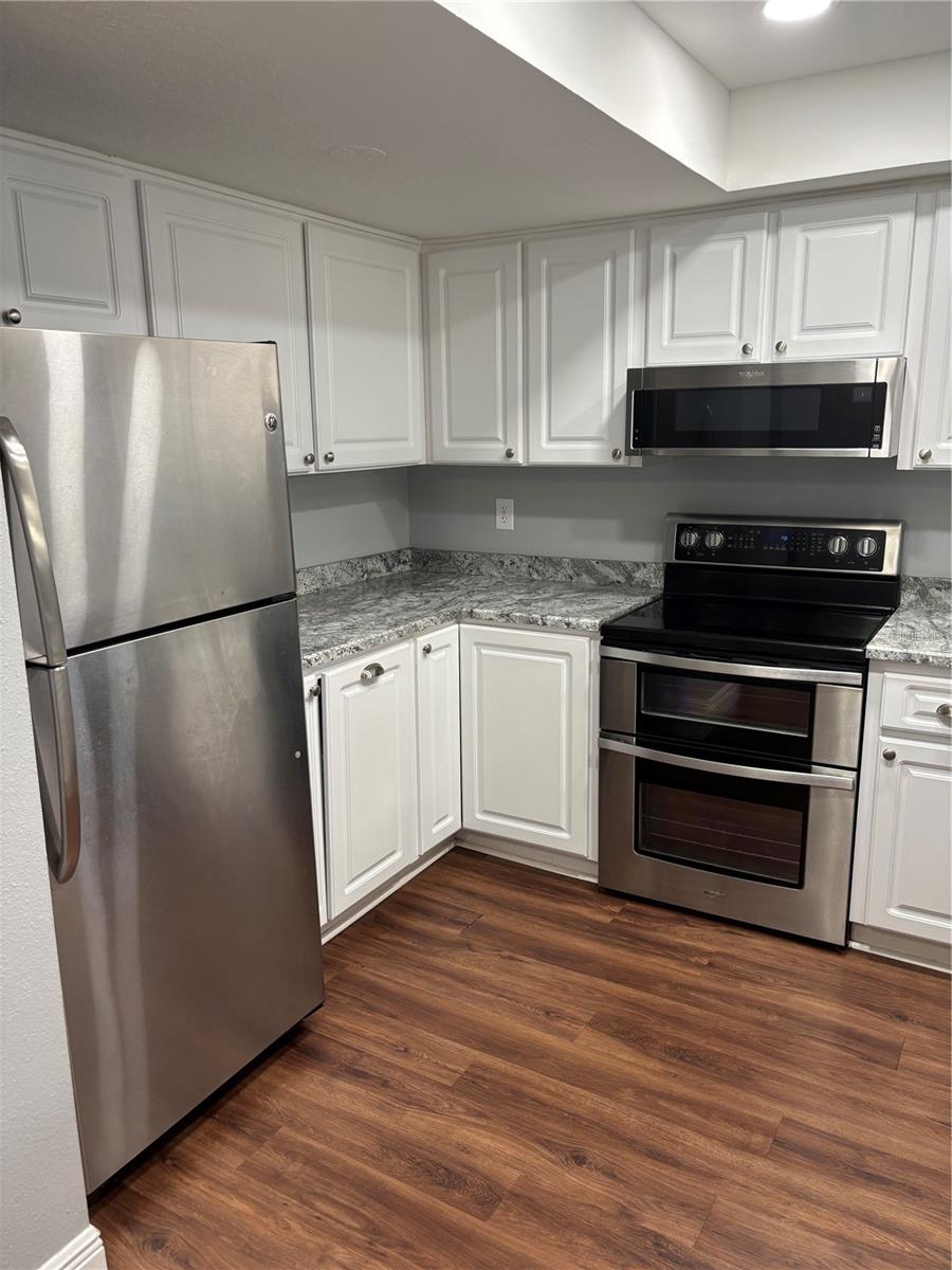 Image 10 of 41 For 2500 21st Street Nw 31