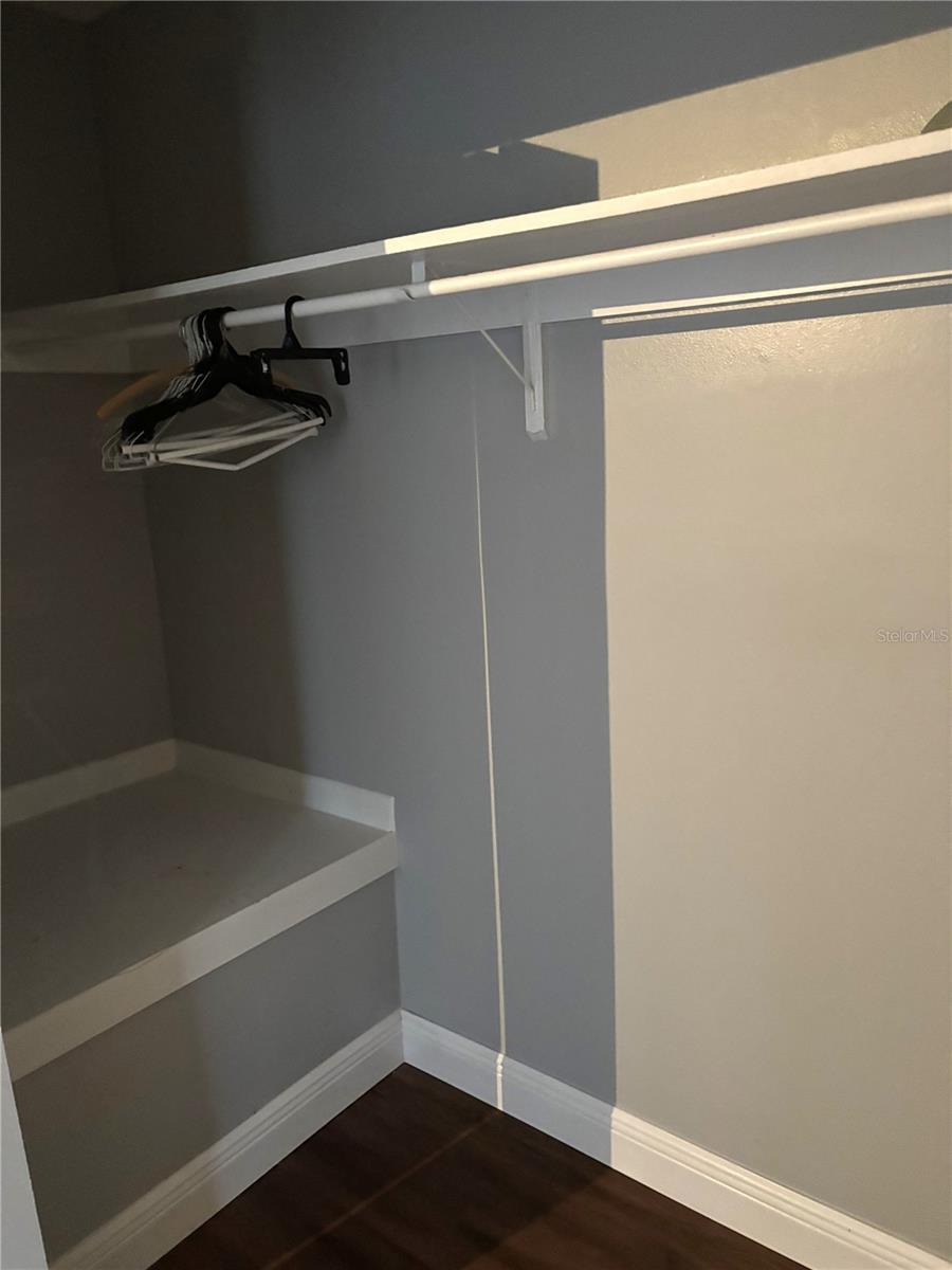 Image 32 of 41 For 2500 21st Street Nw 31