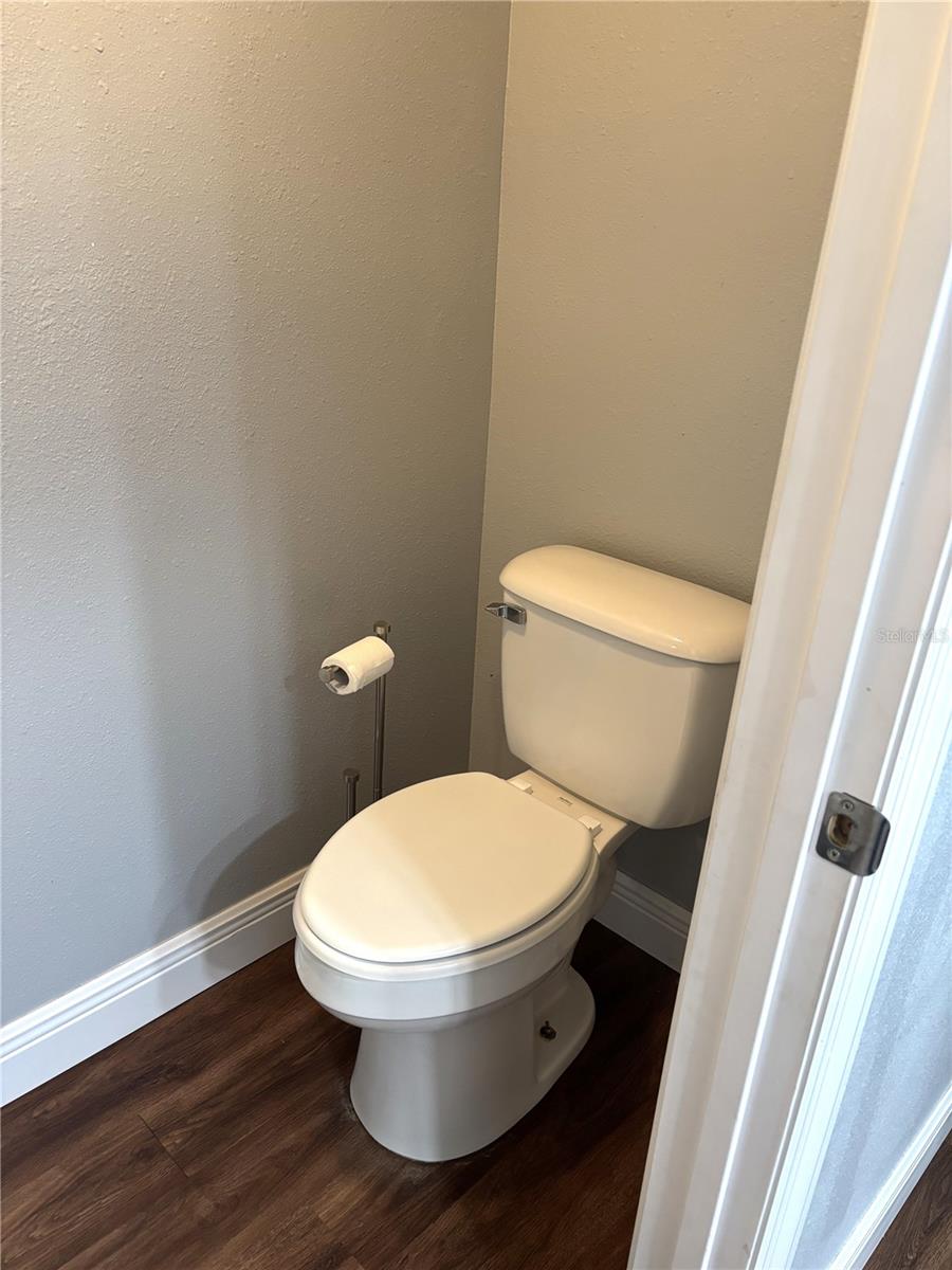 Image 8 of 41 For 2500 21st Street Nw 31