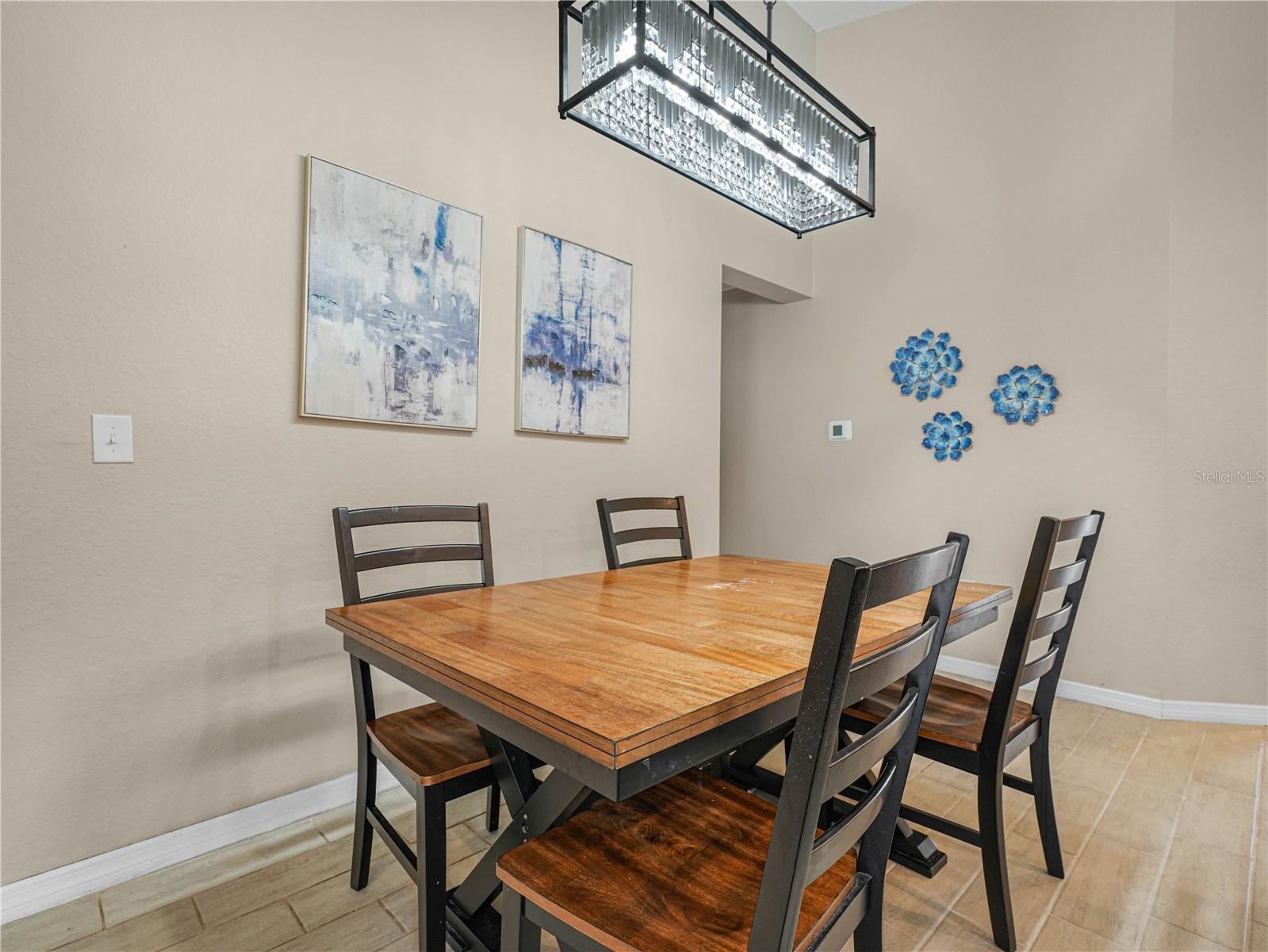 Image 10 of 42 For 266 Lake Avenue