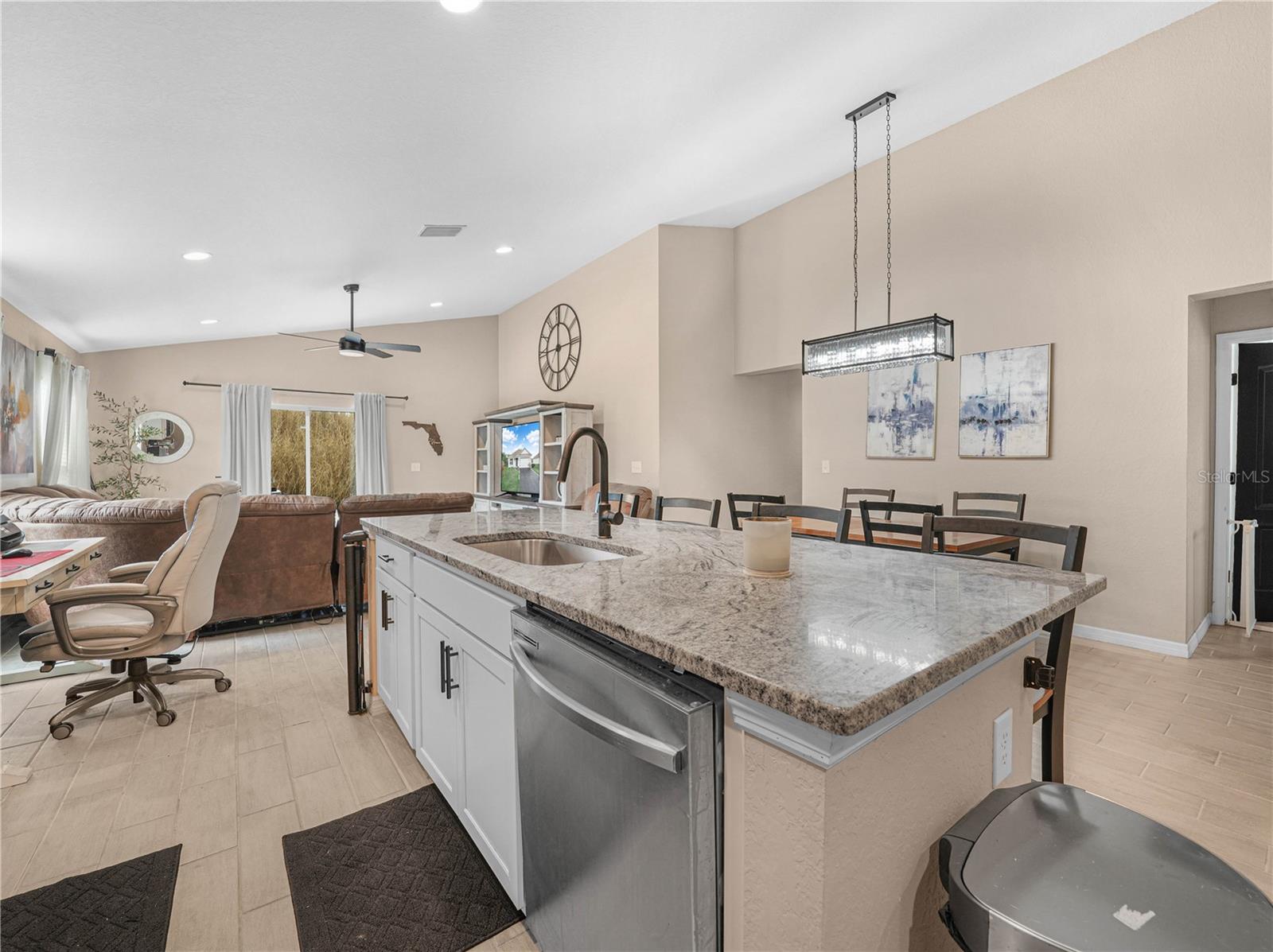 Image 12 of 42 For 266 Lake Avenue