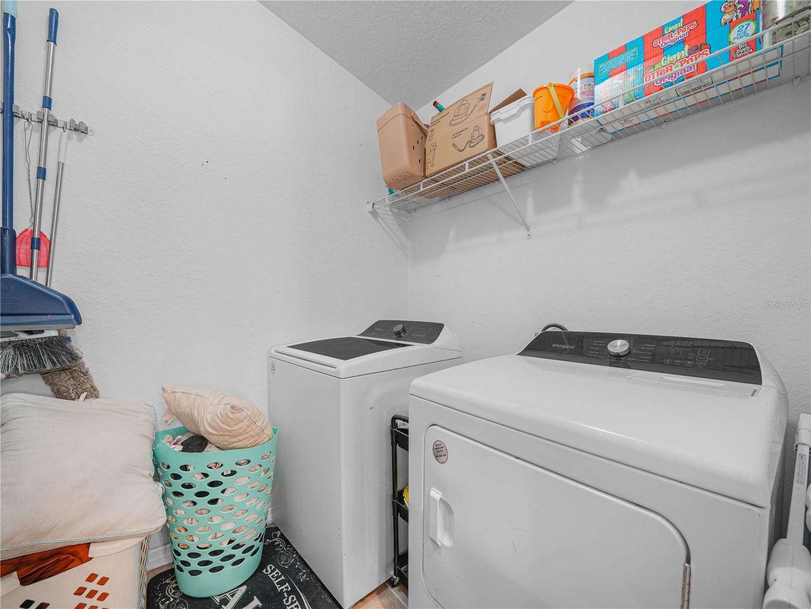 Image 14 of 42 For 266 Lake Avenue