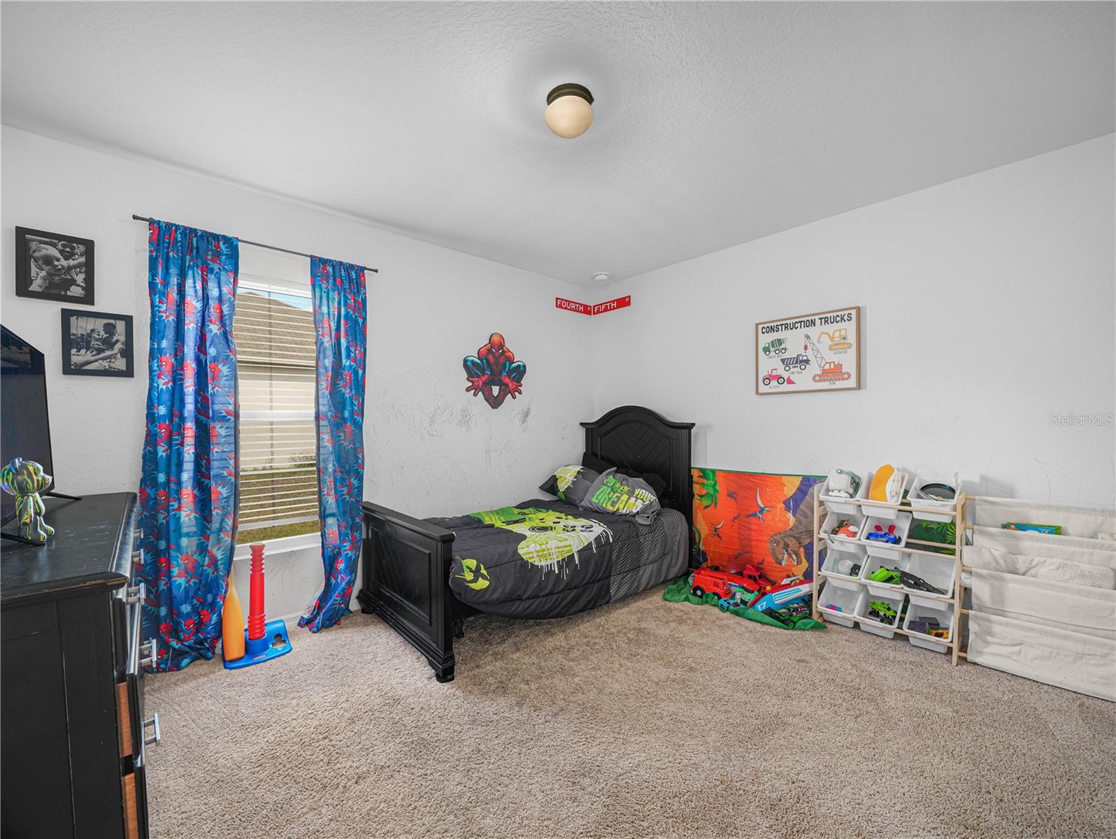 Image 19 of 42 For 266 Lake Avenue