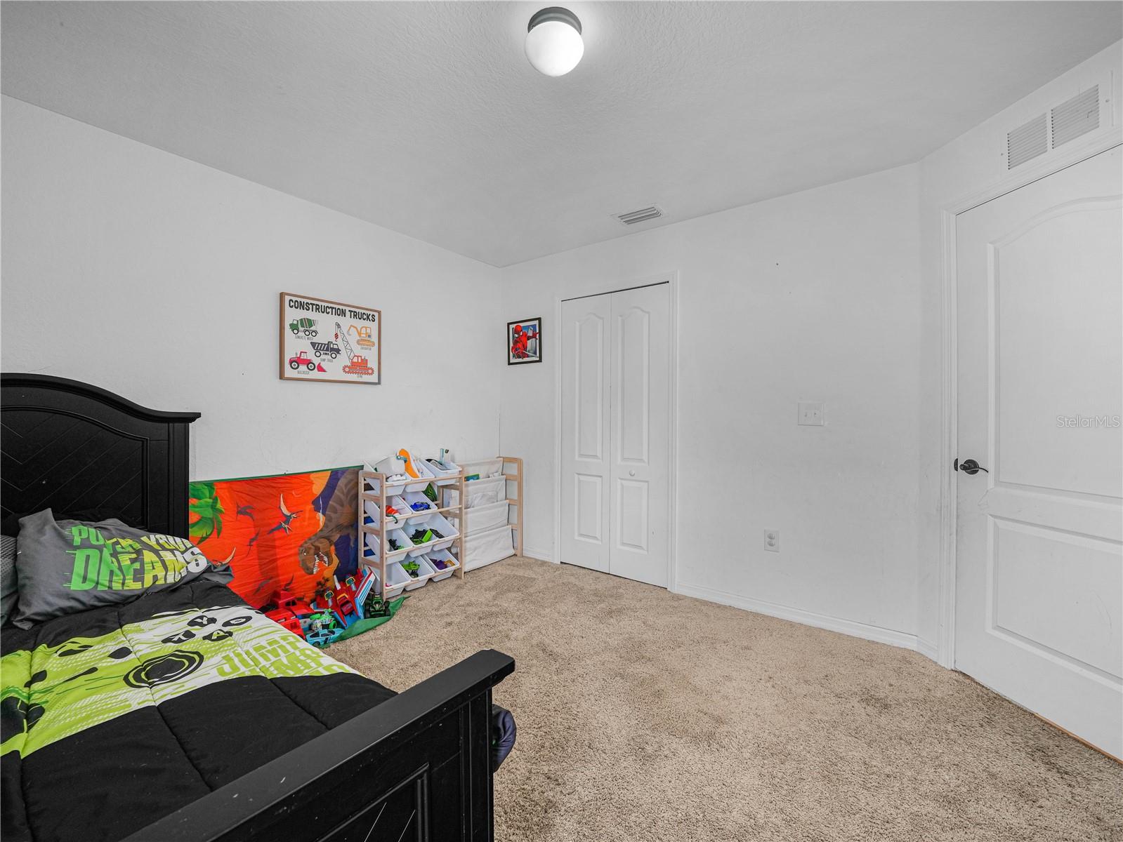 Image 20 of 42 For 266 Lake Avenue