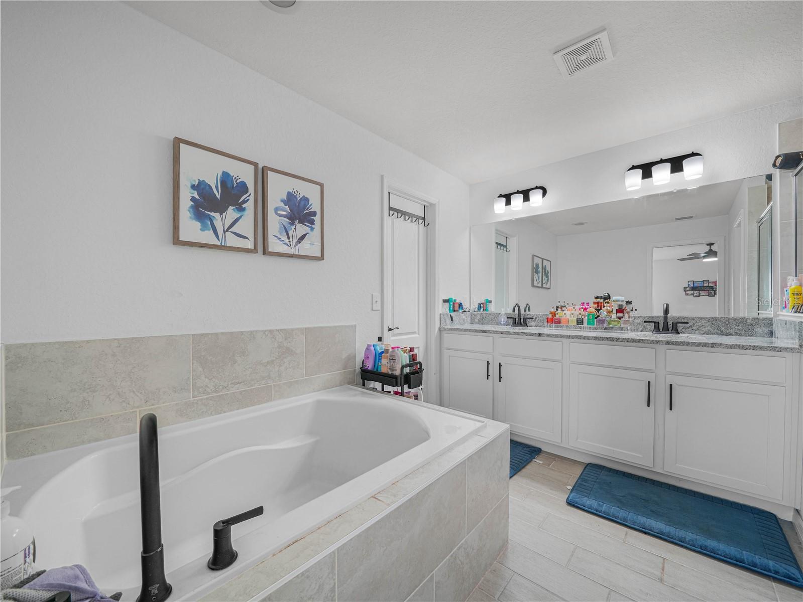 Image 28 of 42 For 266 Lake Avenue