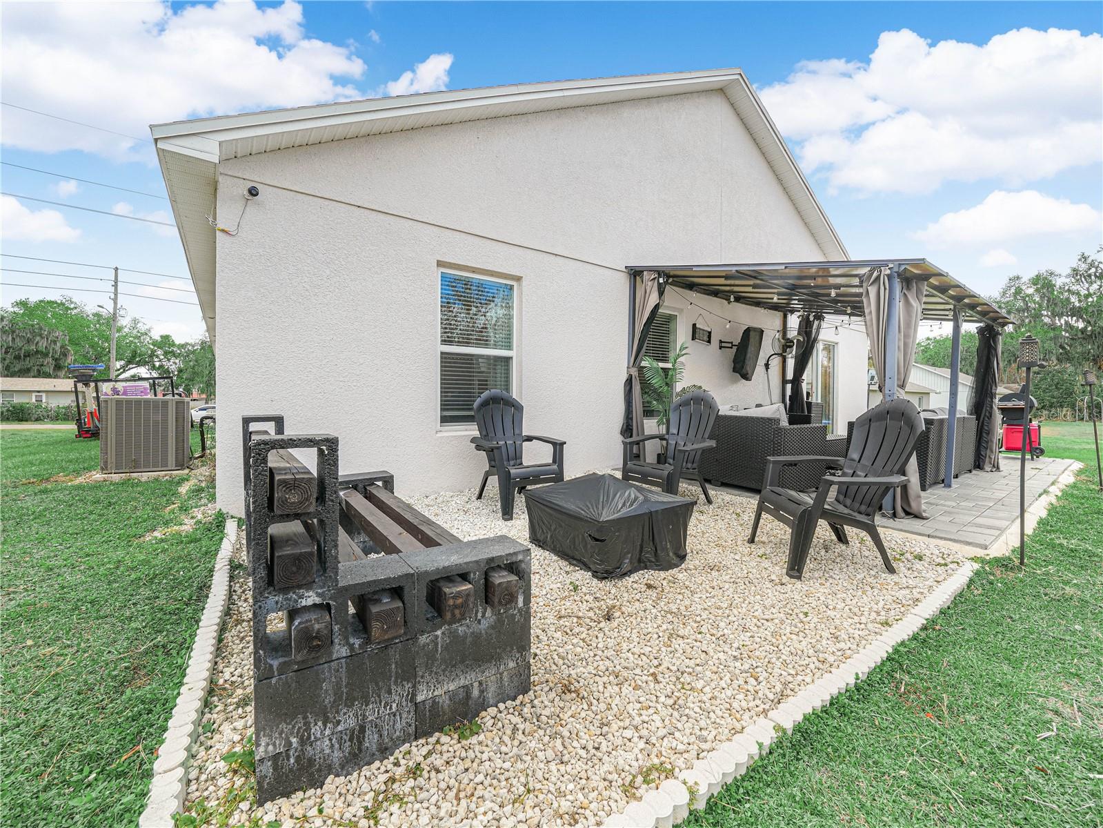 Image 34 of 42 For 266 Lake Avenue