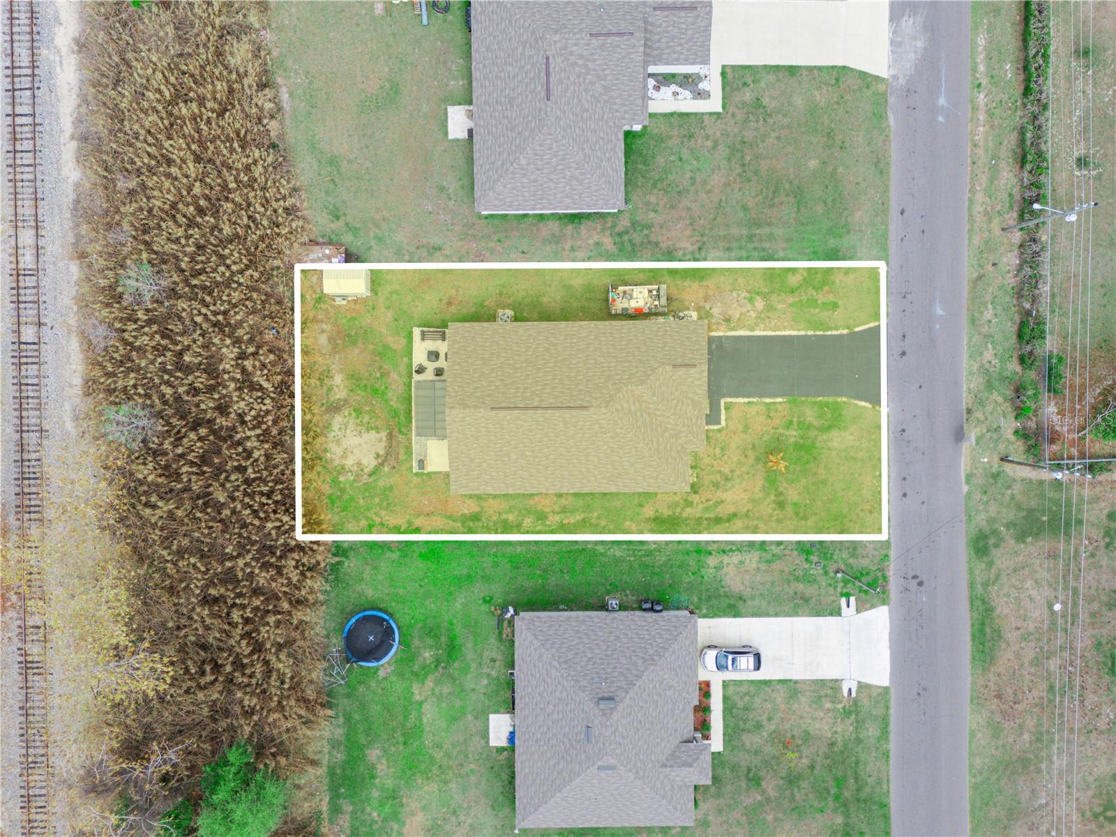 Image 36 of 42 For 266 Lake Avenue