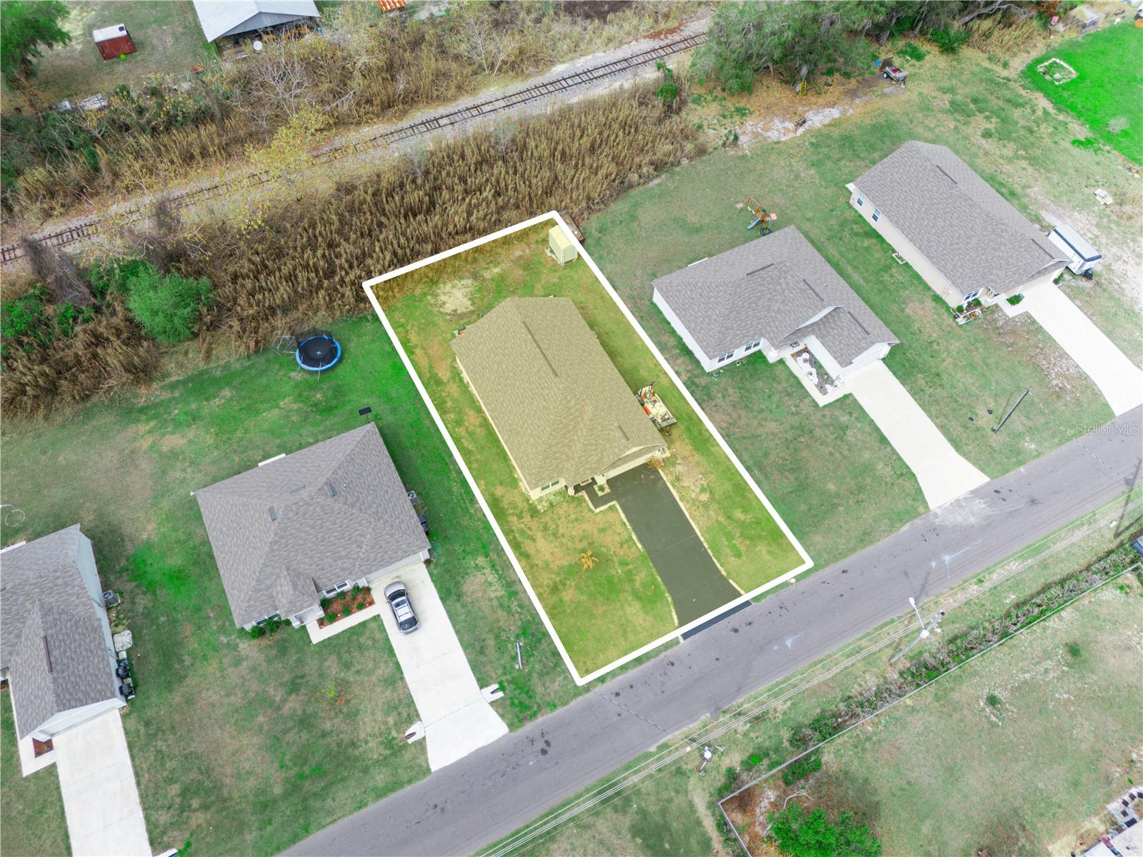 Image 39 of 42 For 266 Lake Avenue