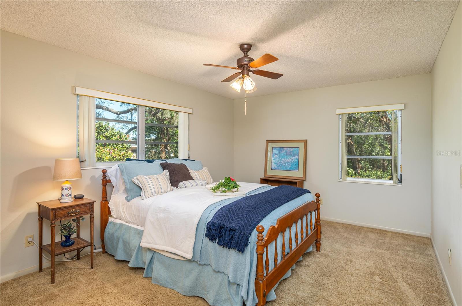 Image 22 of 43 For 41 Spring Lane