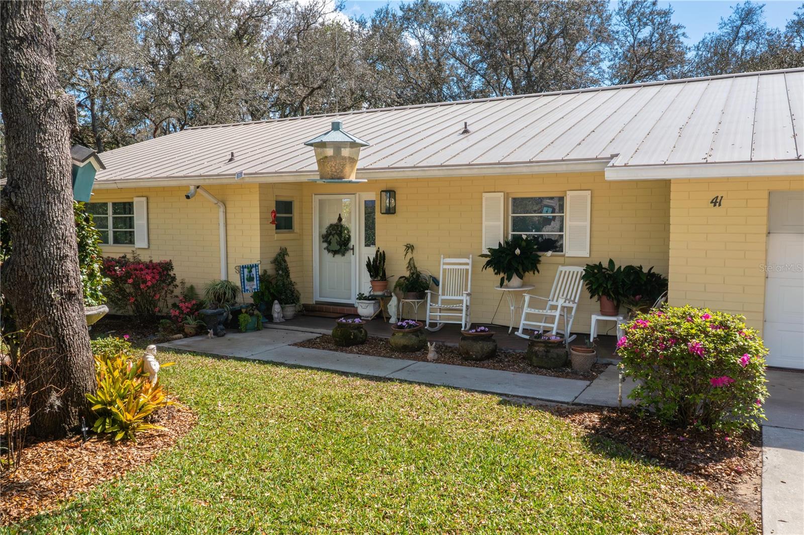 Image 6 of 43 For 41 Spring Lane