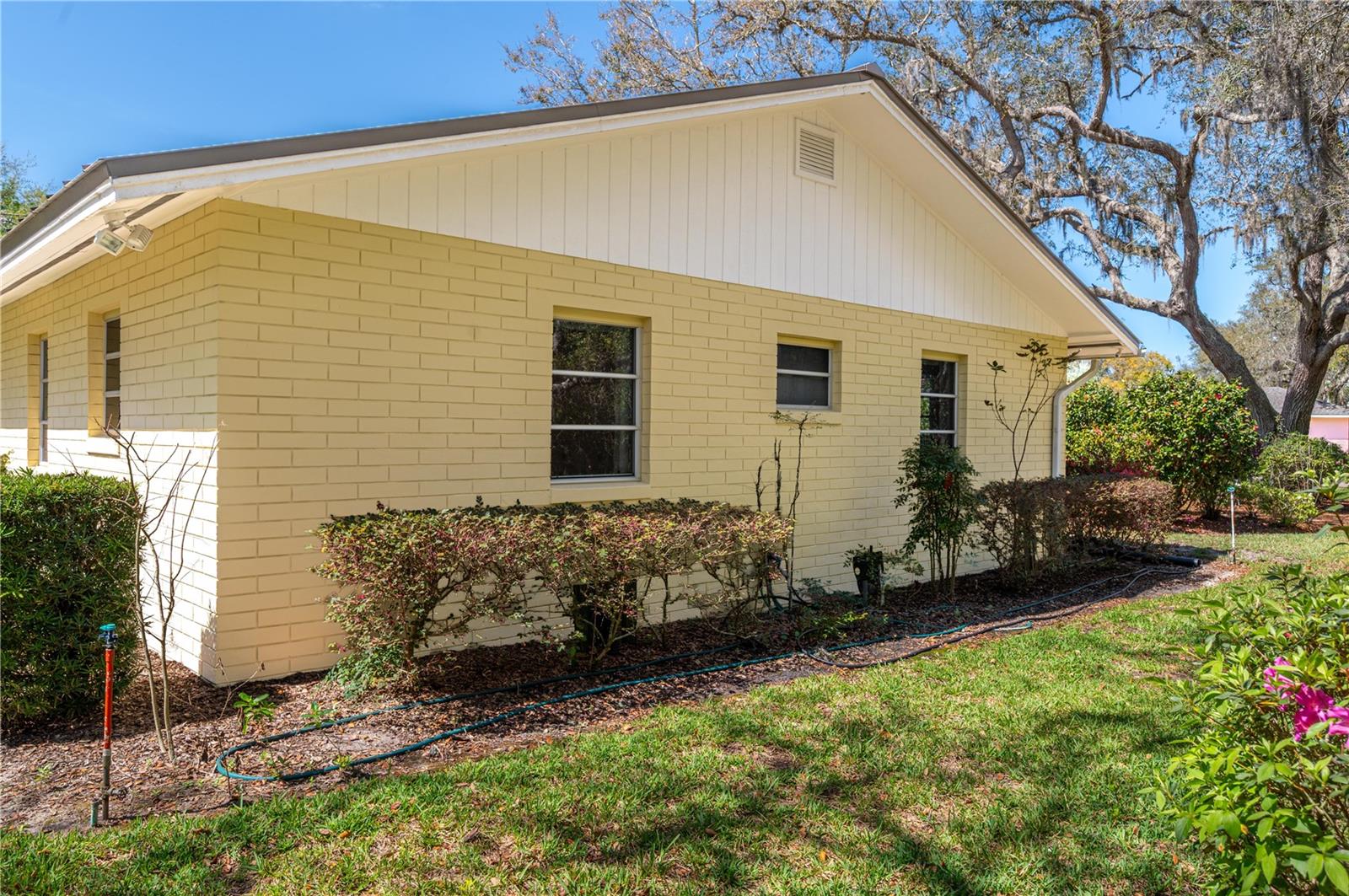 Image 8 of 43 For 41 Spring Lane