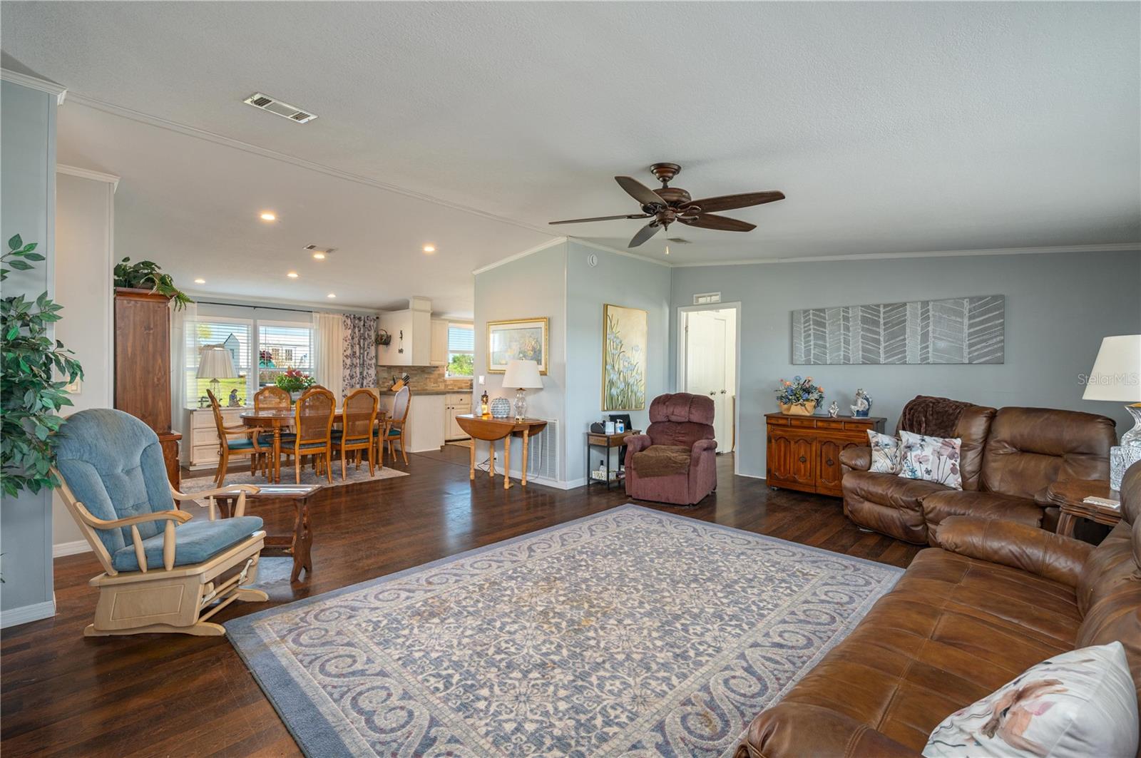 Image 10 of 42 For 8236 Lake Lowery Road