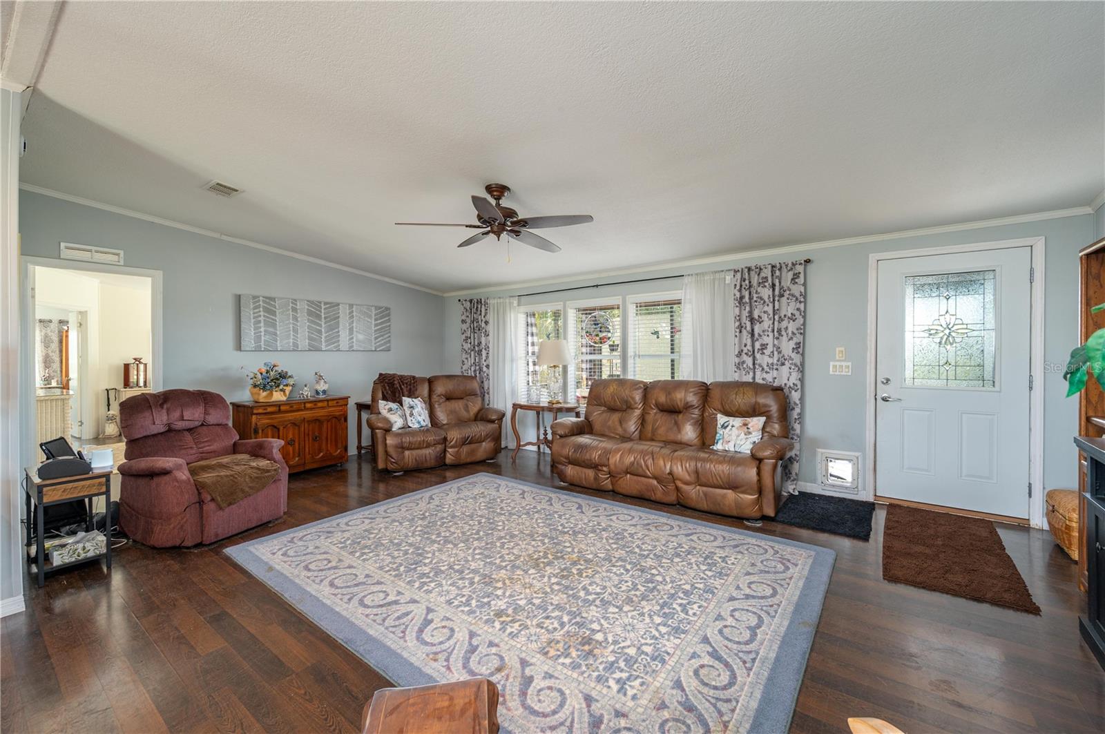 Image 11 of 42 For 8236 Lake Lowery Road