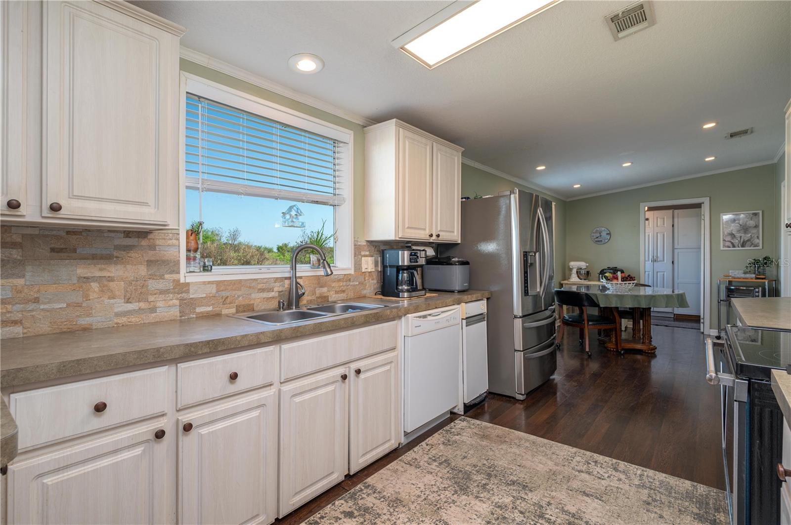 Image 14 of 42 For 8236 Lake Lowery Road