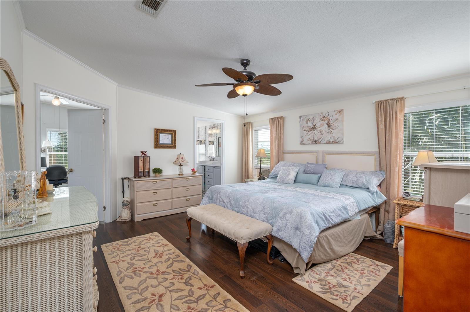 Image 21 of 42 For 8236 Lake Lowery Road