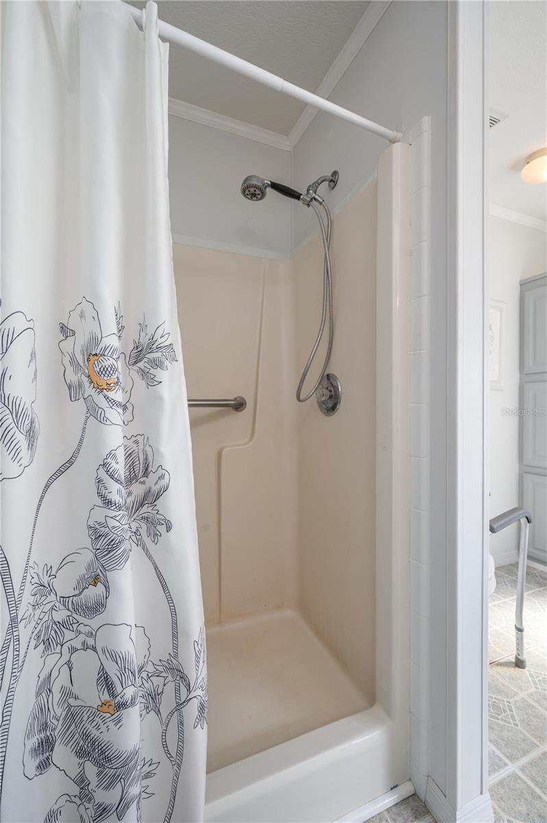 Image 26 of 42 For 8236 Lake Lowery Road