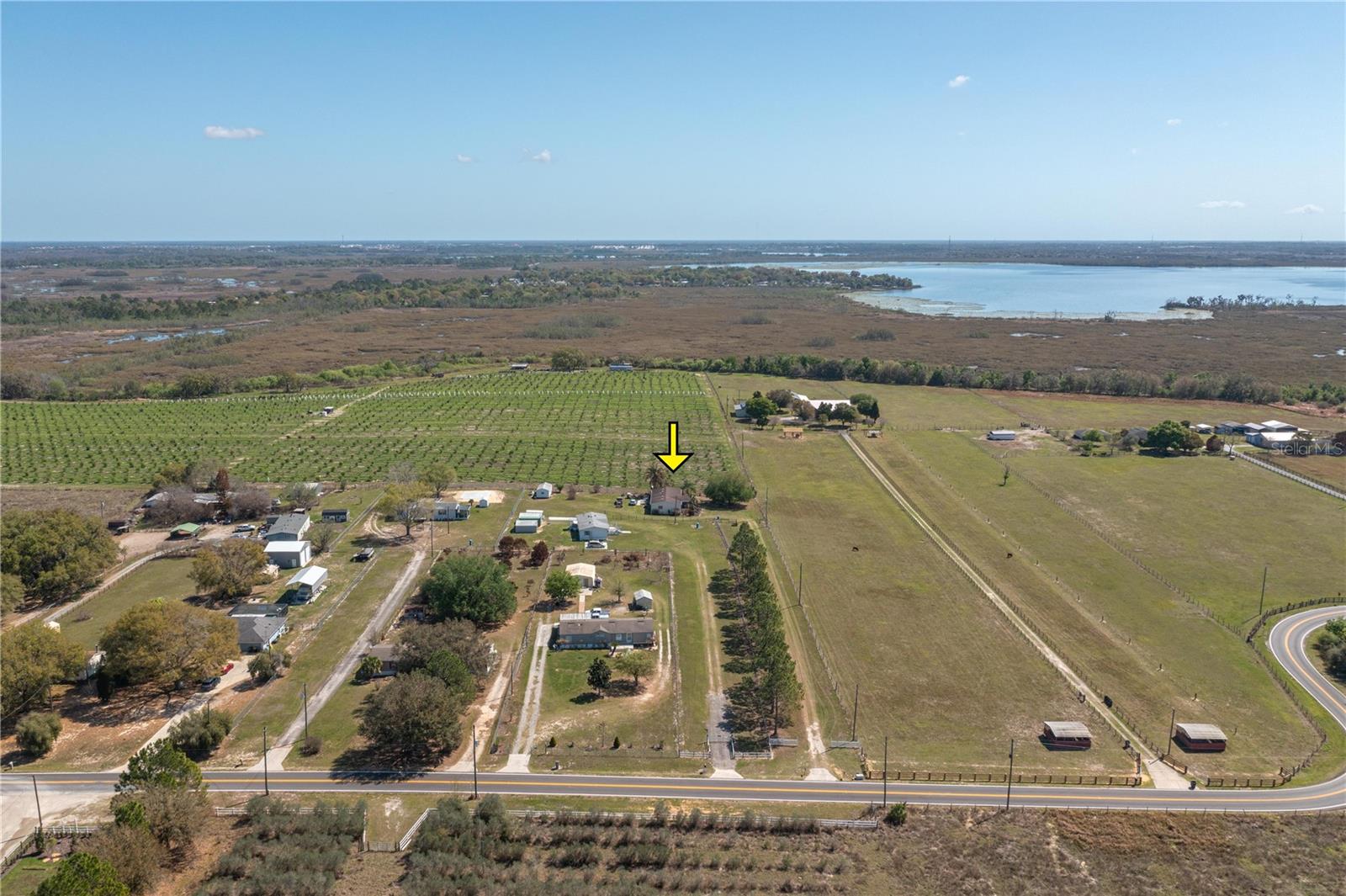 Image 4 of 42 For 8236 Lake Lowery Road