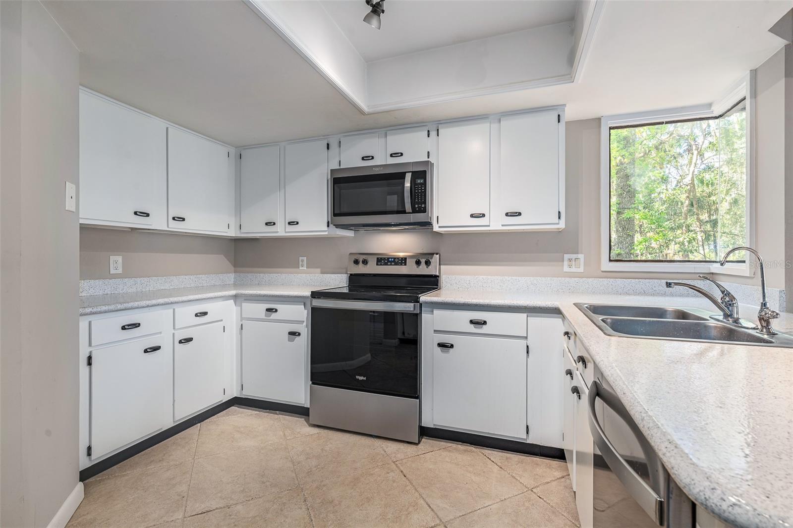 Image 12 of 28 For 22 Pinehurst Place