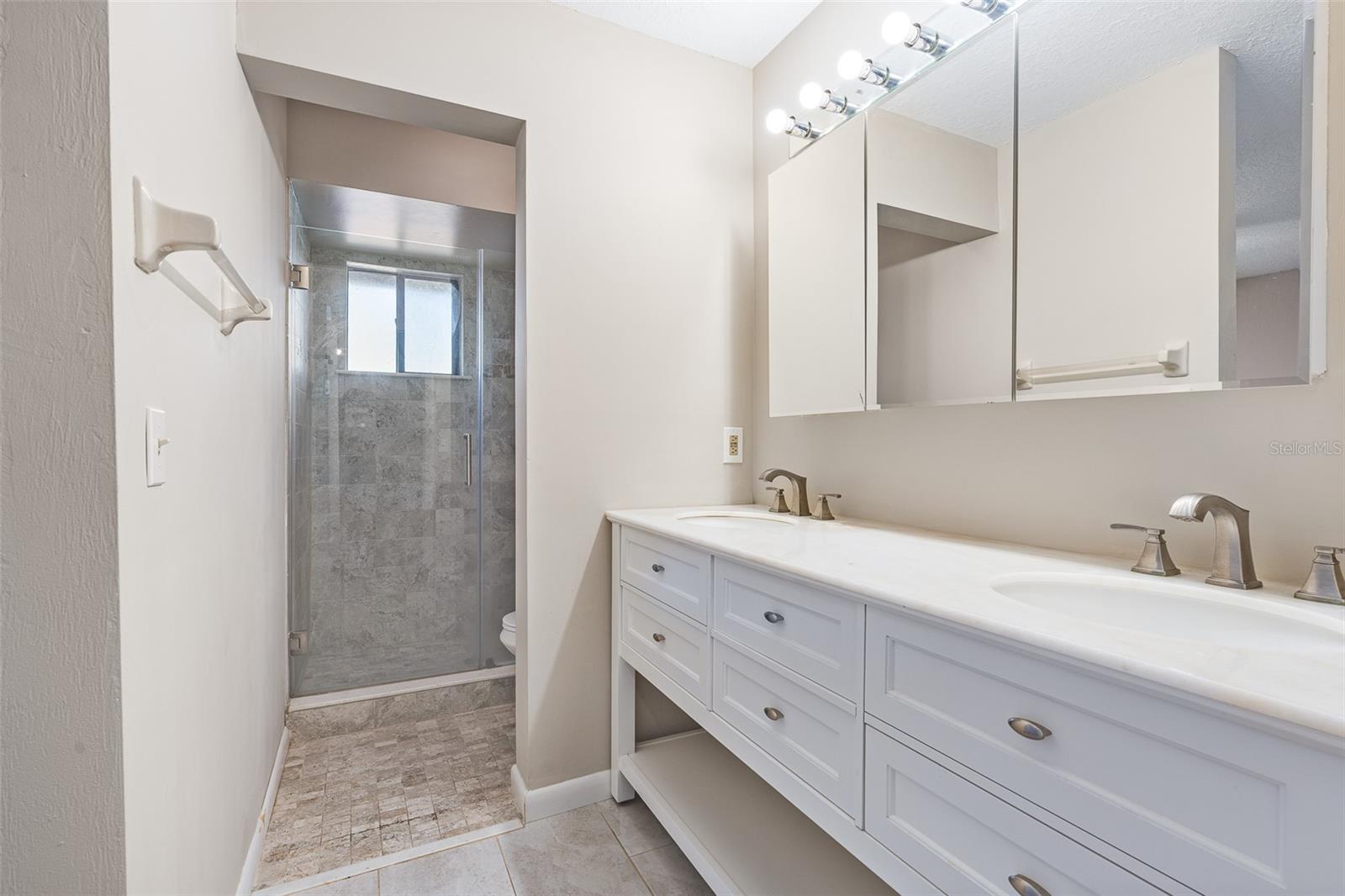 Image 21 of 28 For 22 Pinehurst Place