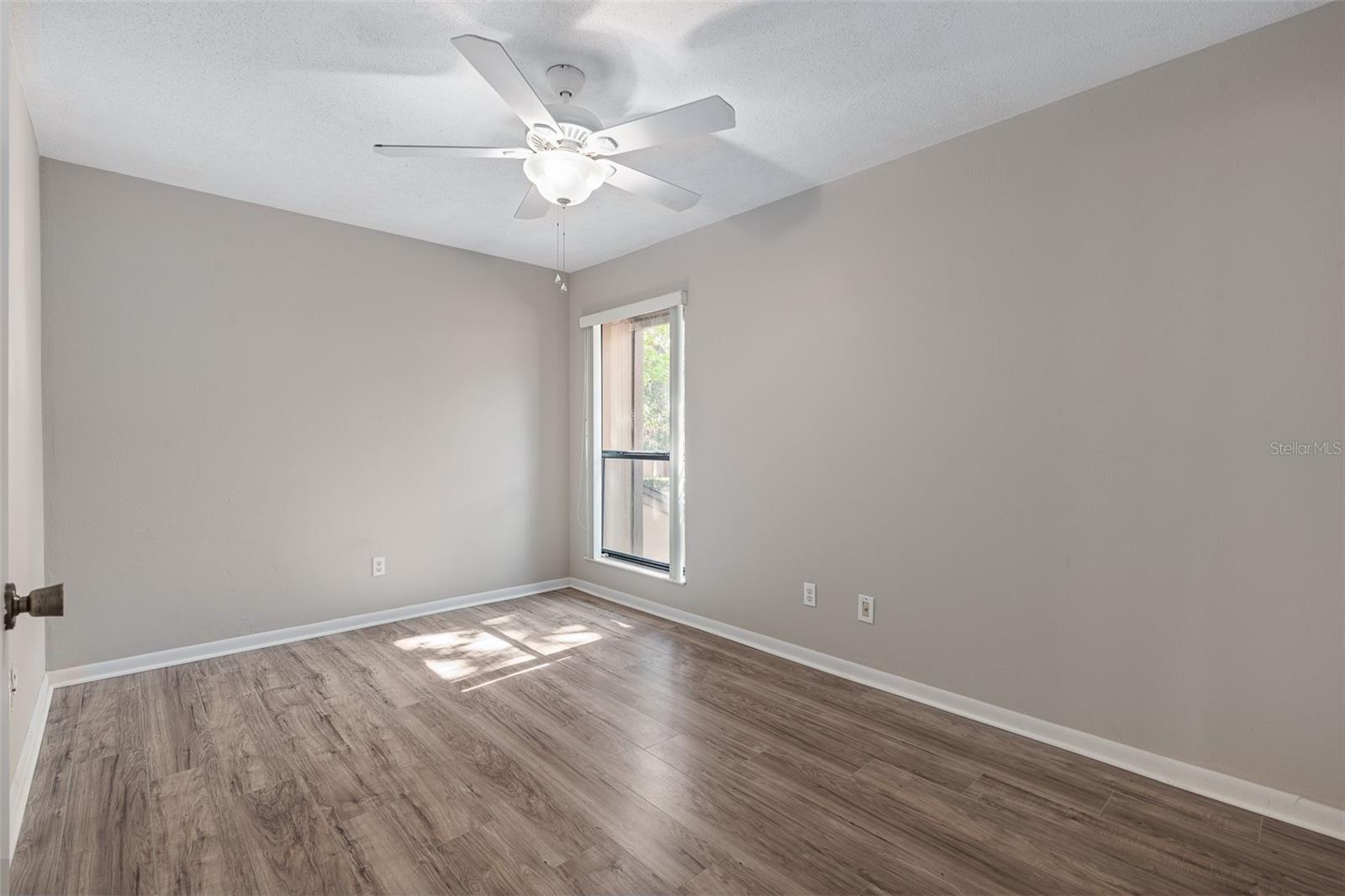 Image 24 of 28 For 22 Pinehurst Place