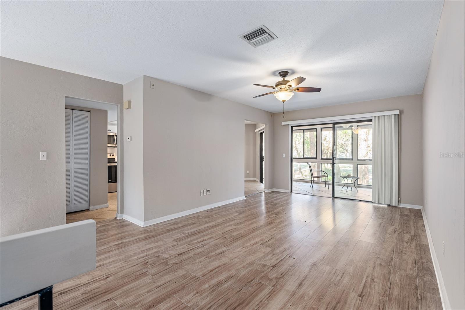 Image 5 of 28 For 22 Pinehurst Place