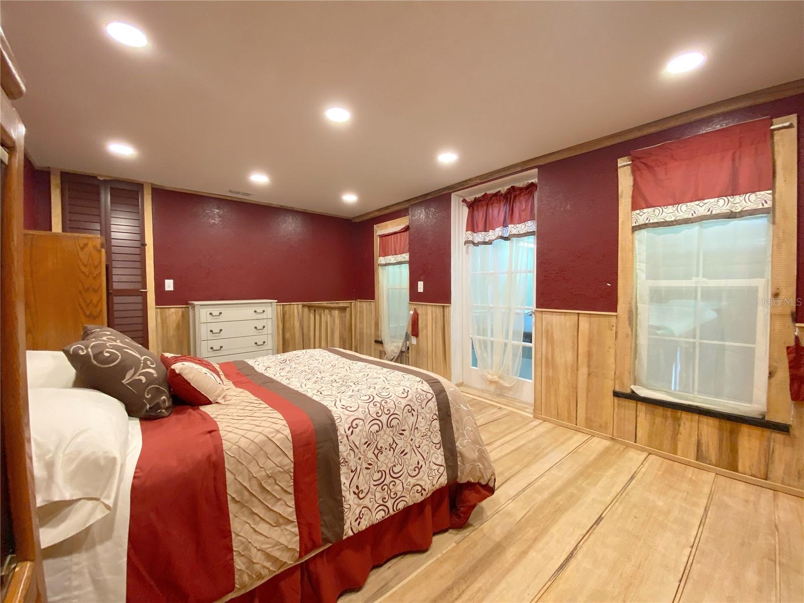 Image 30 of 82 For 4152 Limerick Drive