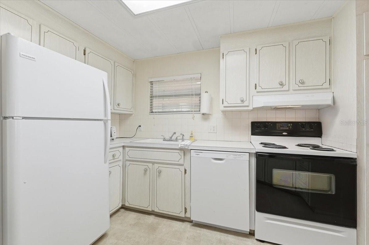 Image 15 of 42 For 41 Woodland Circle