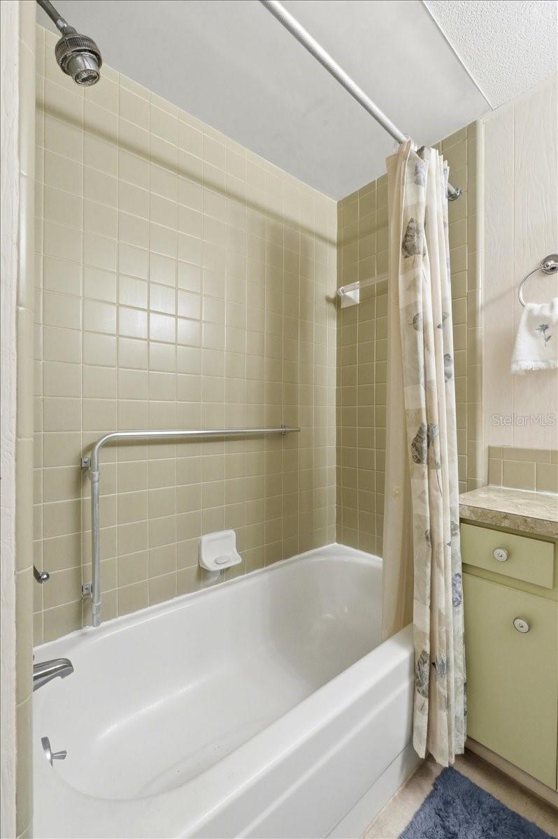 Image 24 of 42 For 41 Woodland Circle