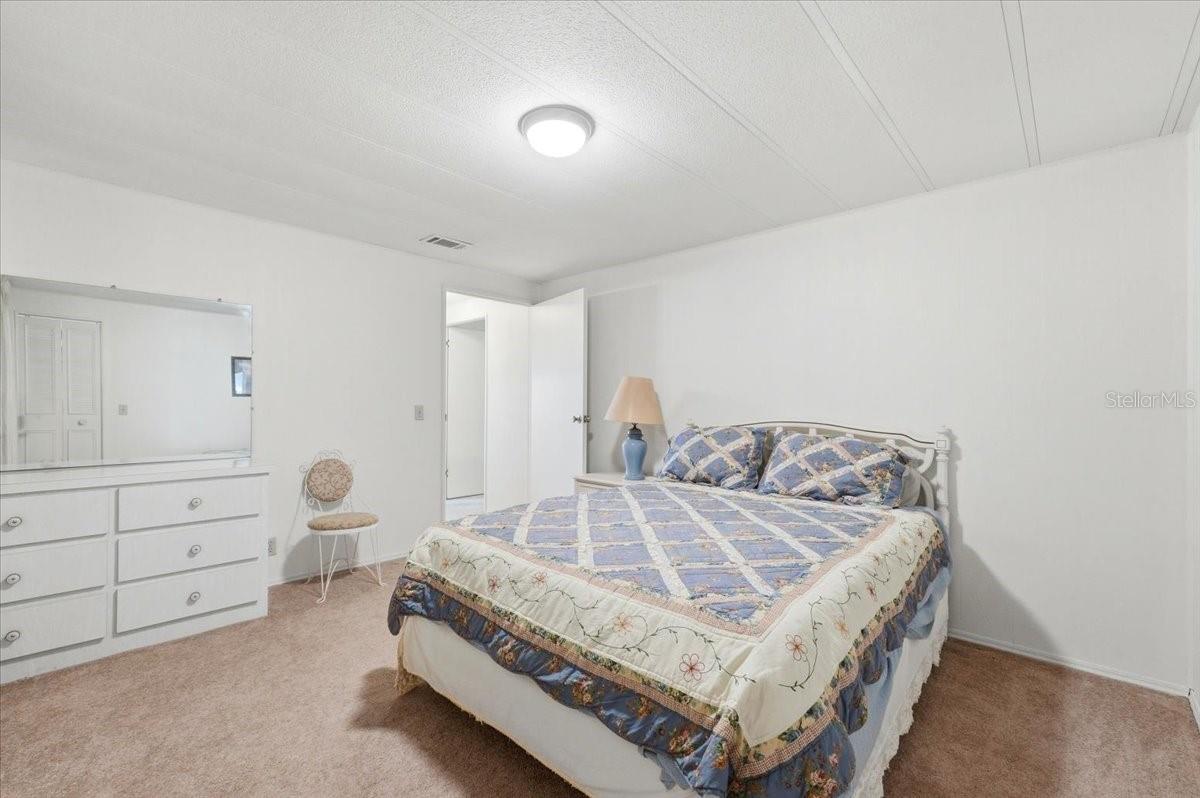 Image 25 of 42 For 41 Woodland Circle