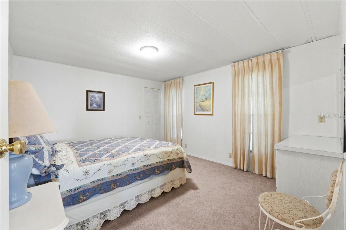 Image 26 of 42 For 41 Woodland Circle