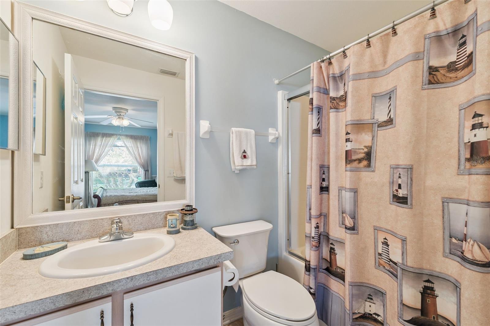 Image 20 of 49 For 304 Lake Suzanne Drive