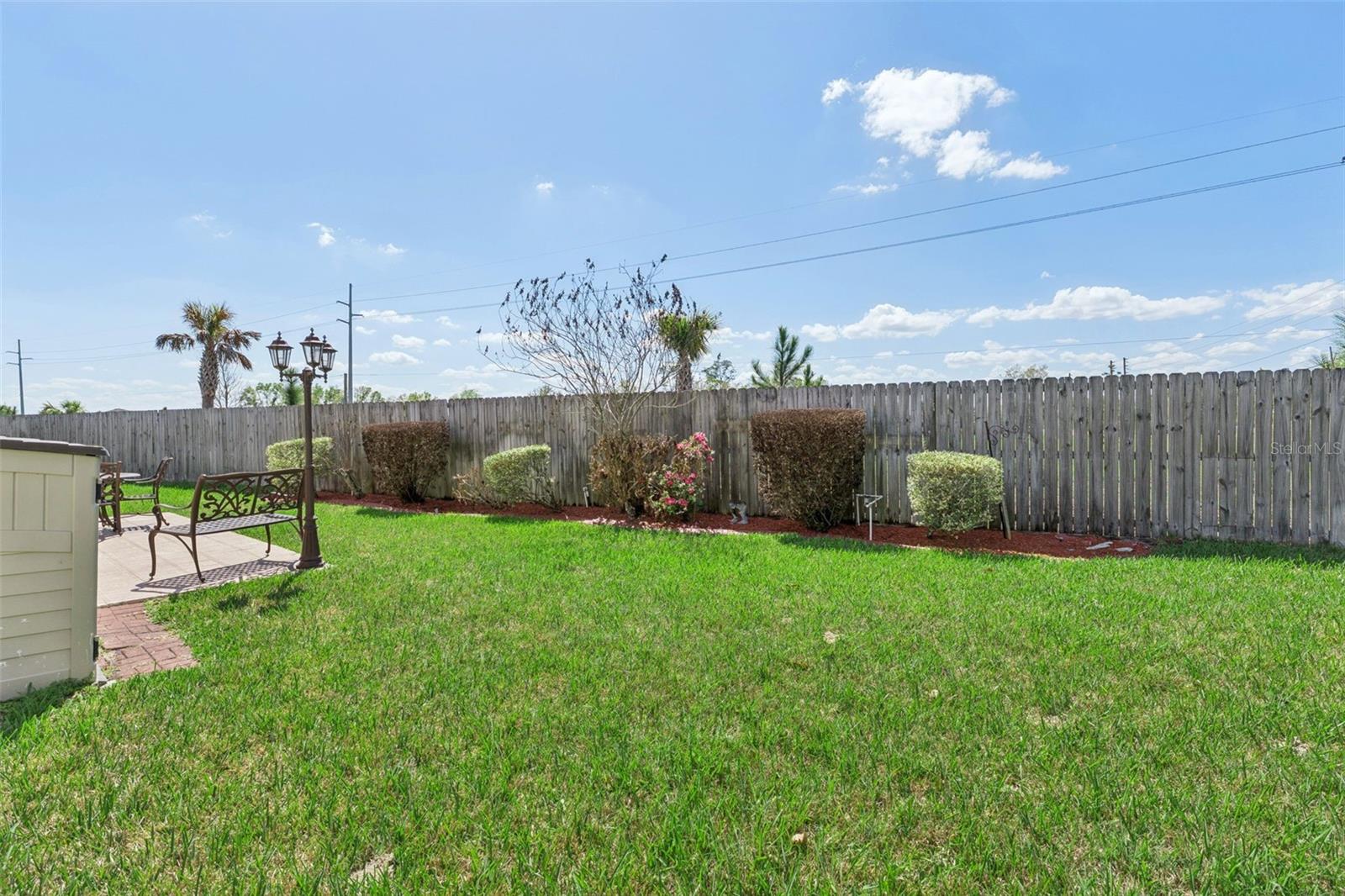 Image 26 of 49 For 304 Lake Suzanne Drive