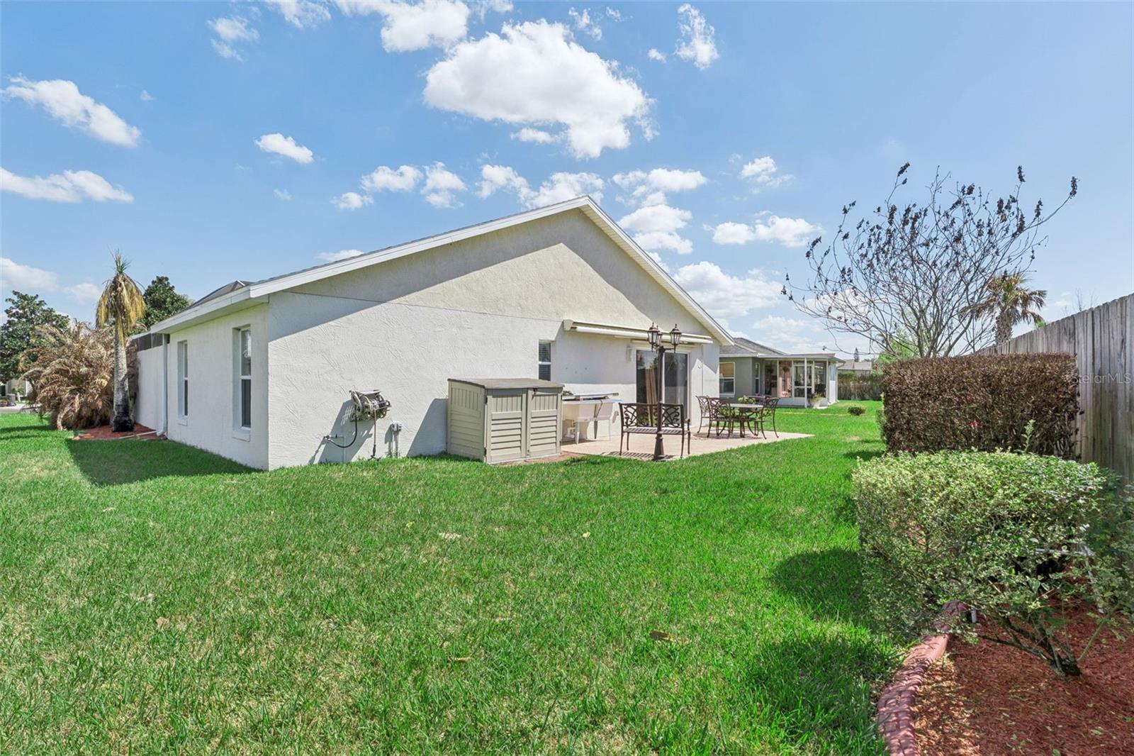 Image 27 of 49 For 304 Lake Suzanne Drive