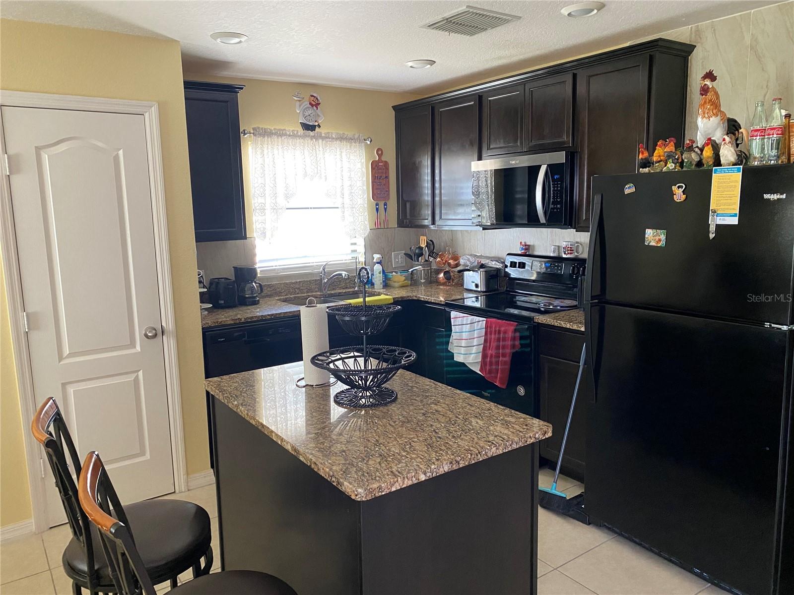 Image 10 of 68 For 1919 Amber Sweet Circle