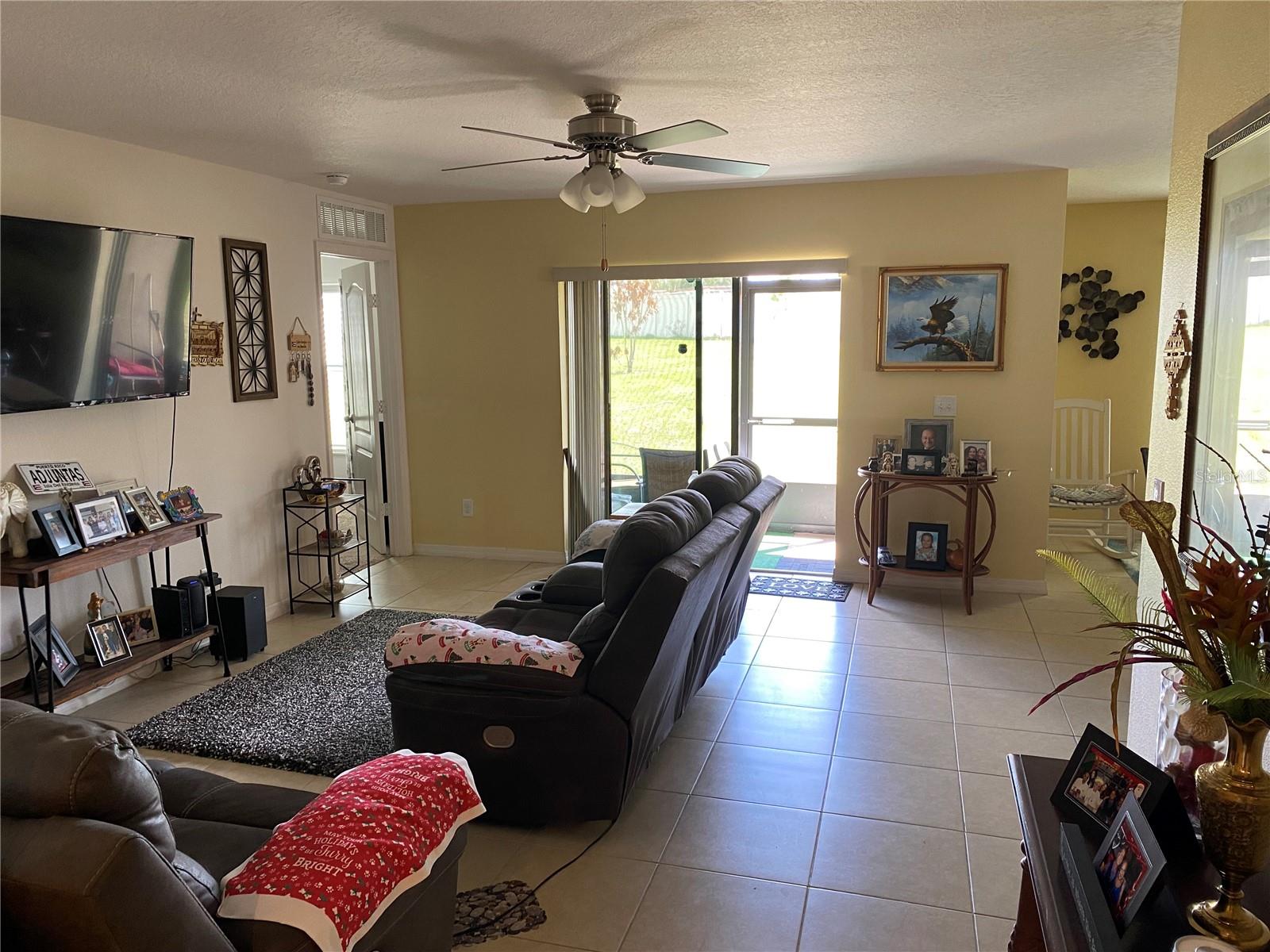 Image 28 of 68 For 1919 Amber Sweet Circle