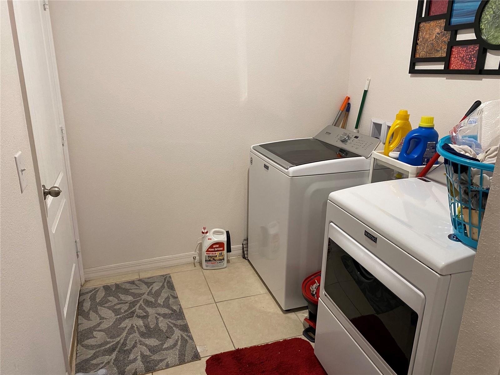 Image 31 of 68 For 1919 Amber Sweet Circle