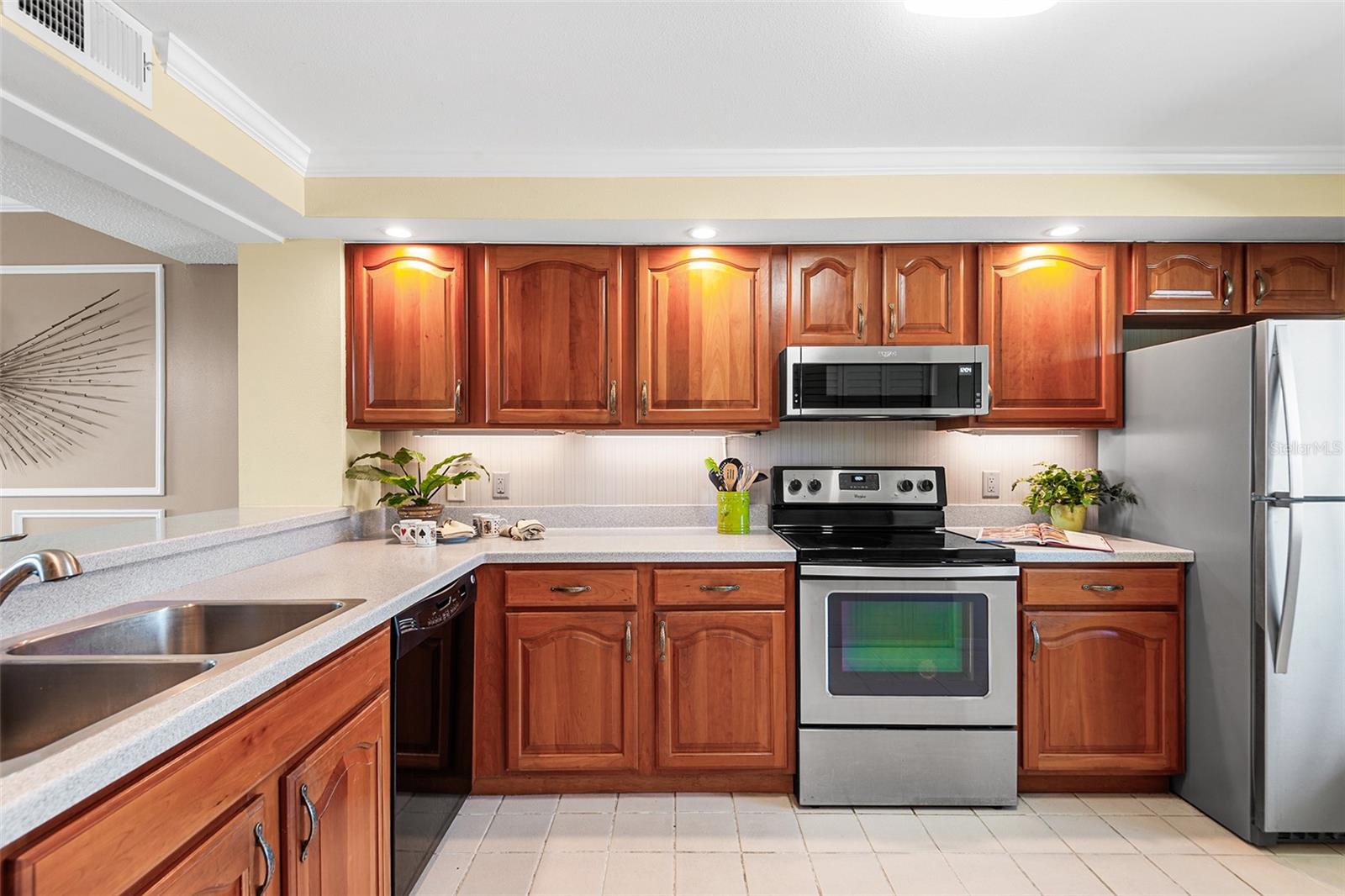 Image 6 of 45 For 1776 6th Street Nw  305