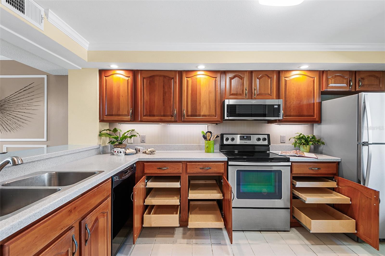 Image 7 of 45 For 1776 6th Street Nw  305