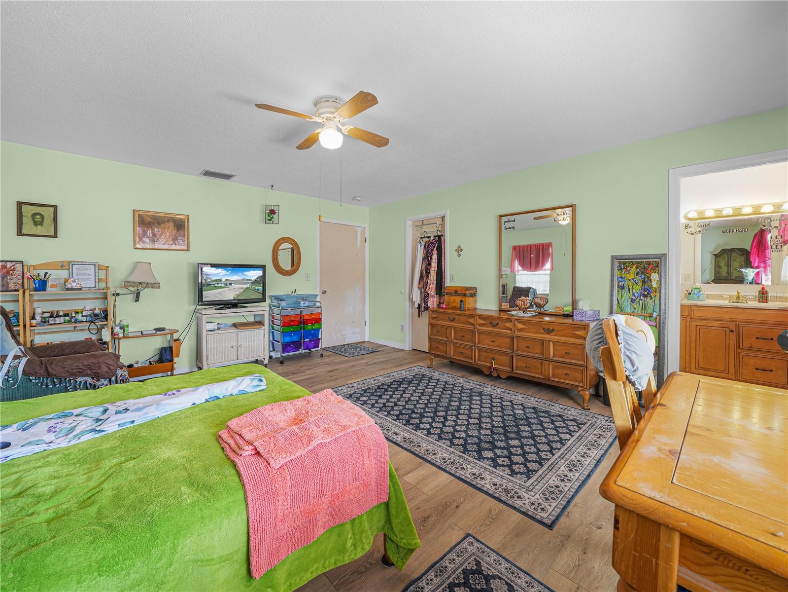 Image 14 of 33 For 7 Pine Run