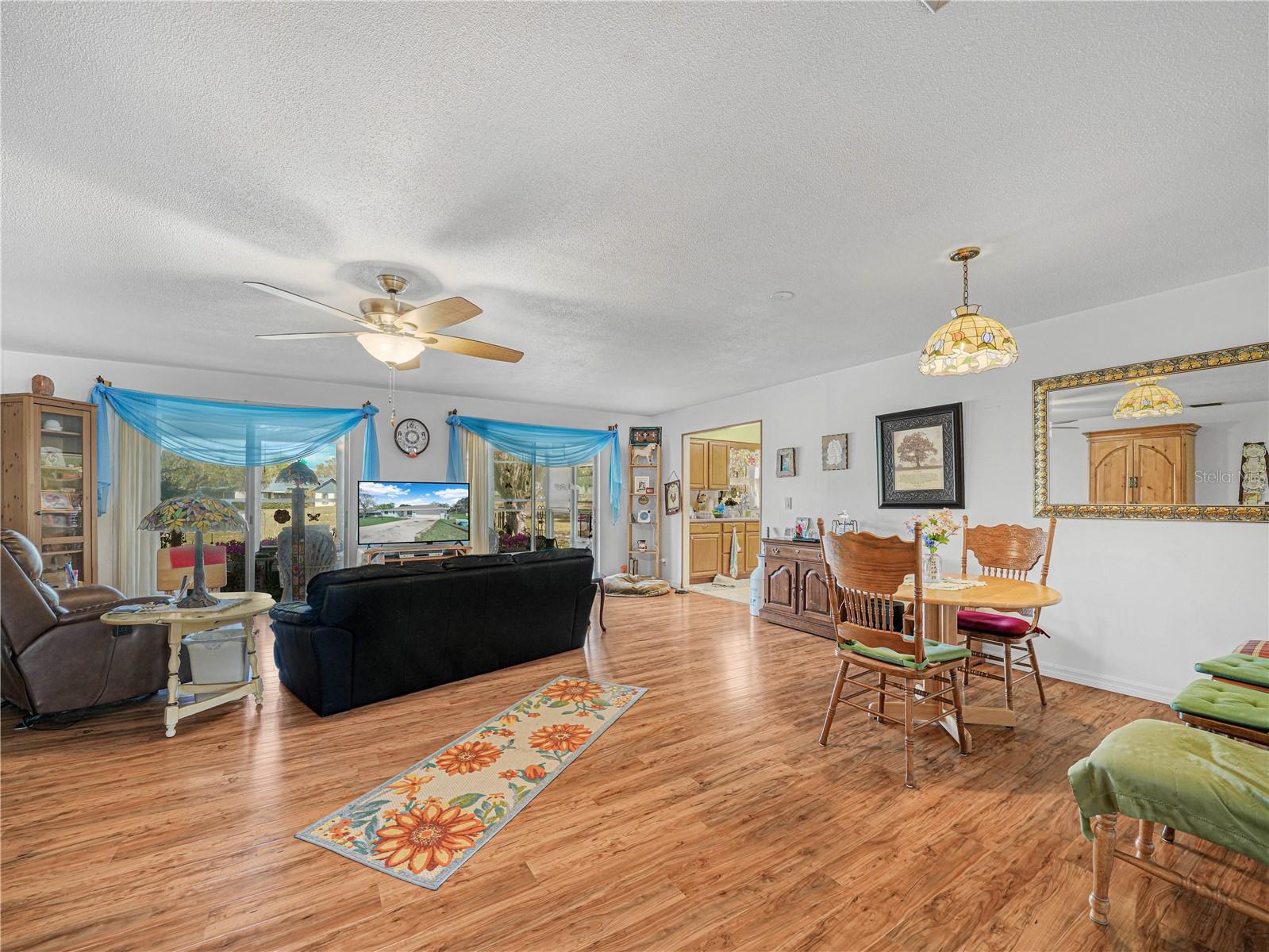 Image 7 of 33 For 7 Pine Run