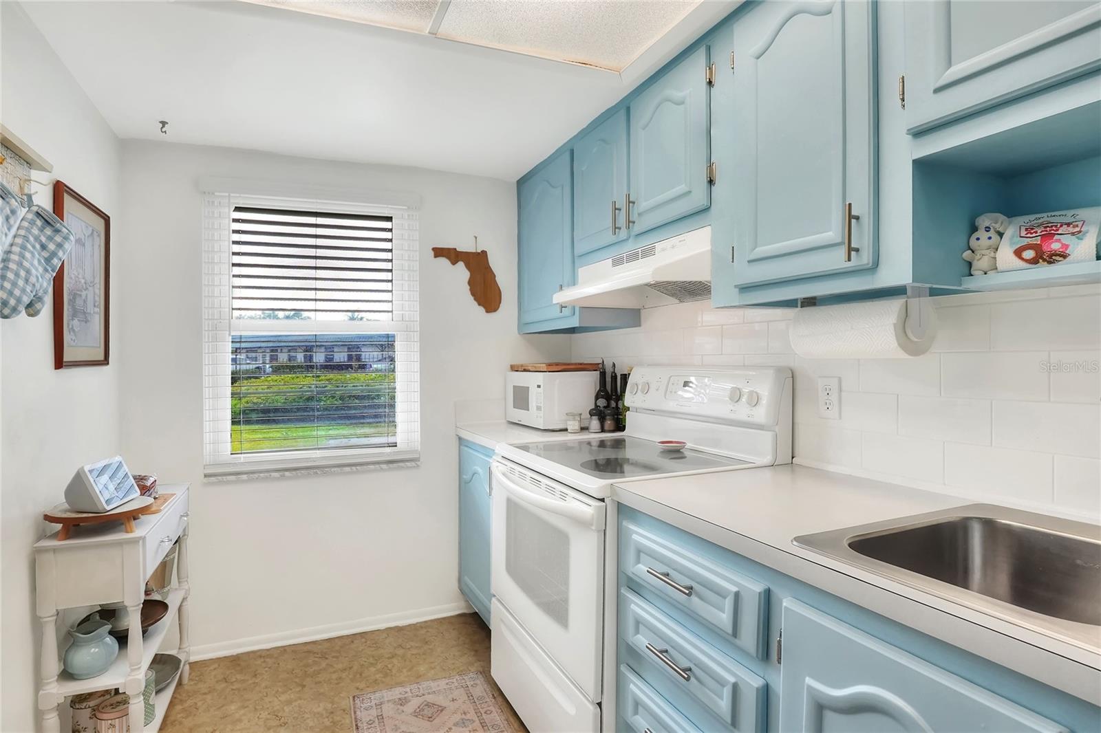 Image 13 of 60 For 333 Lake Howard Drive Nw 113d