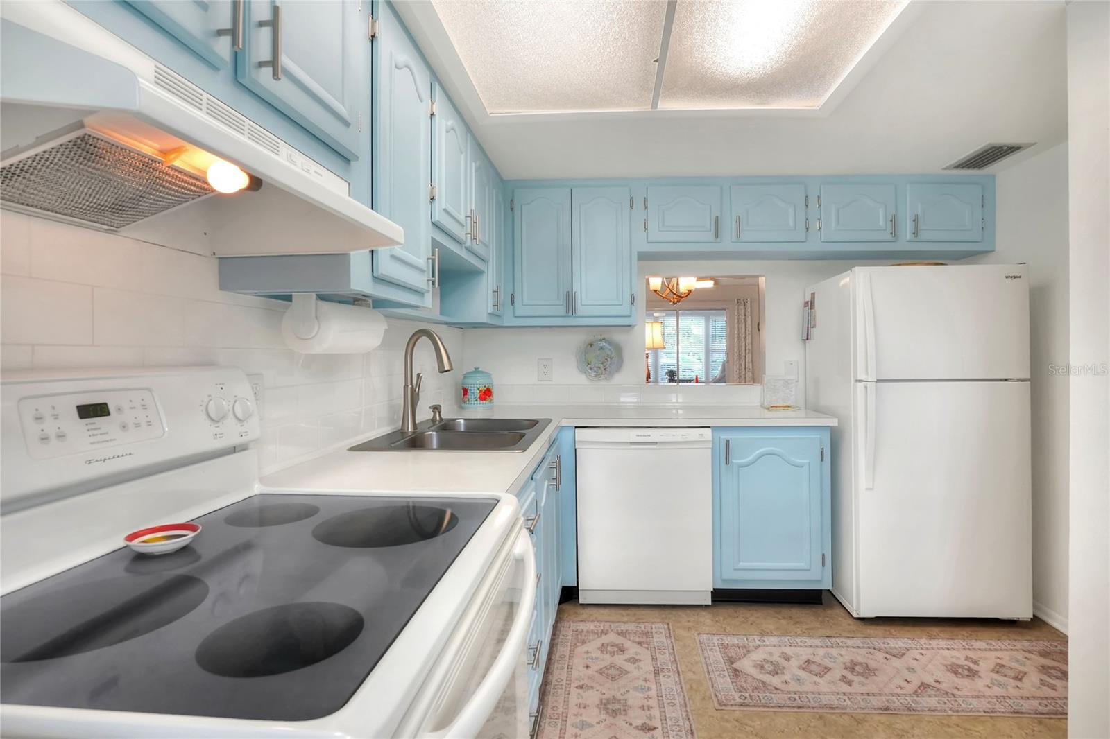 Image 14 of 60 For 333 Lake Howard Drive Nw 113d