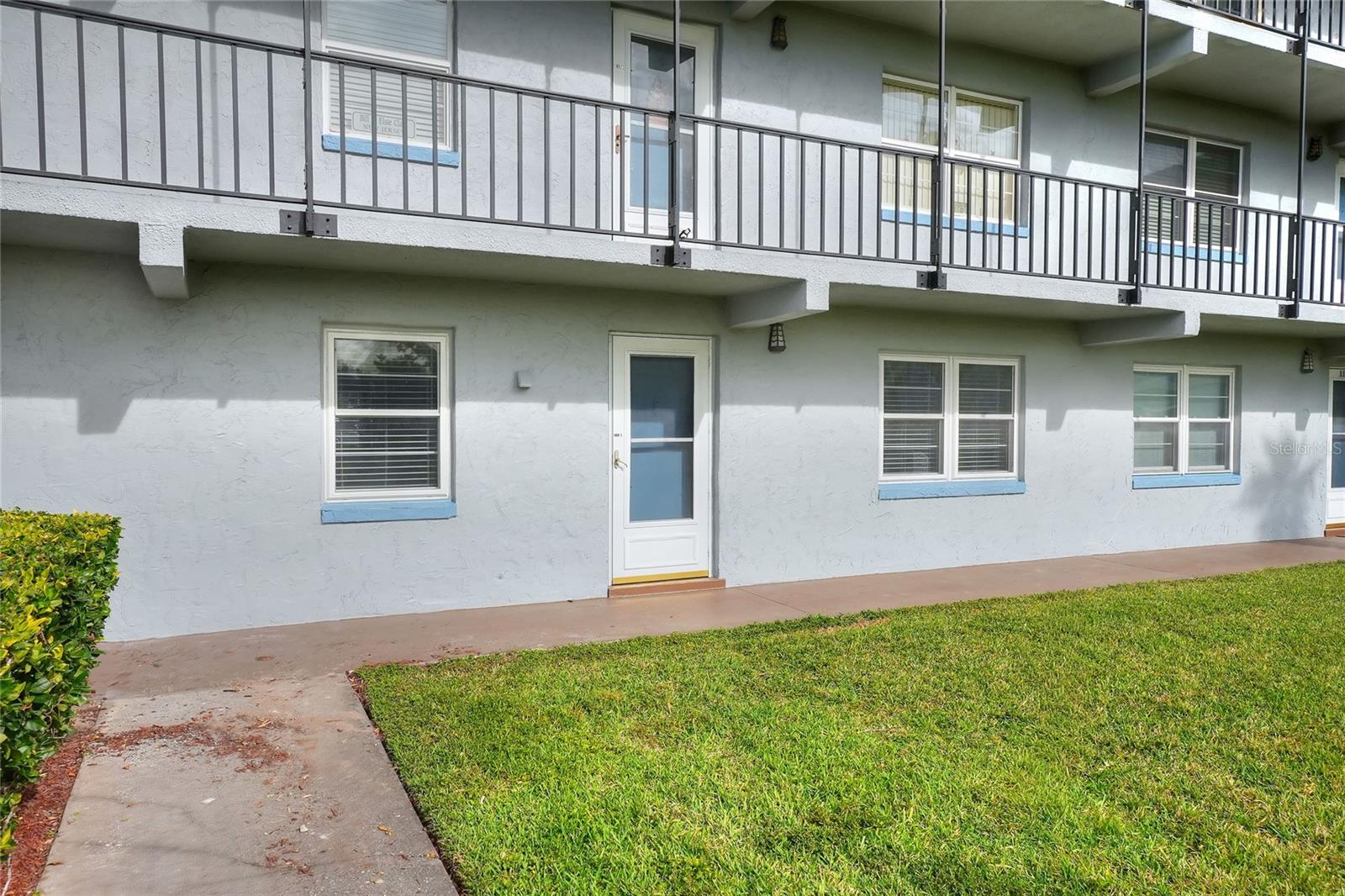 Image 2 of 60 For 333 Lake Howard Drive Nw 113d